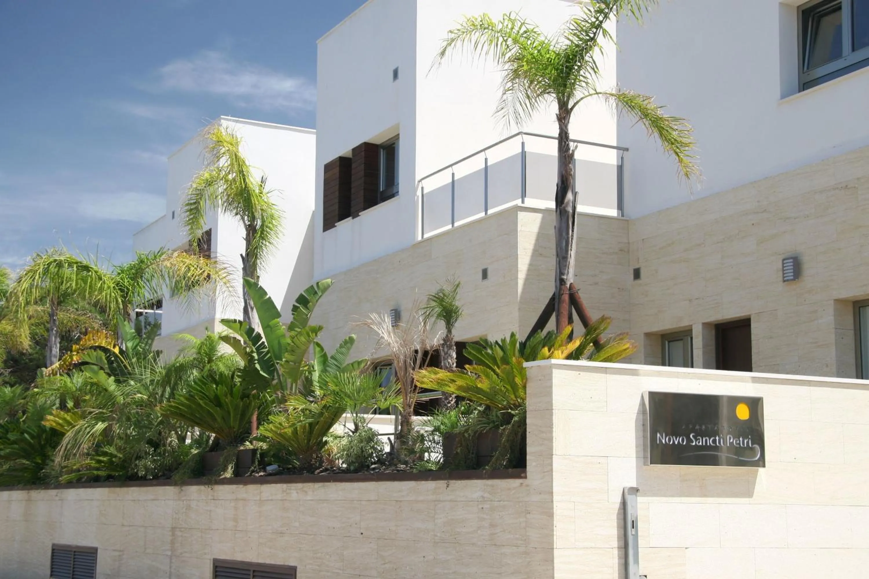 Property building in Aparthotel Novo Sancti Petri
