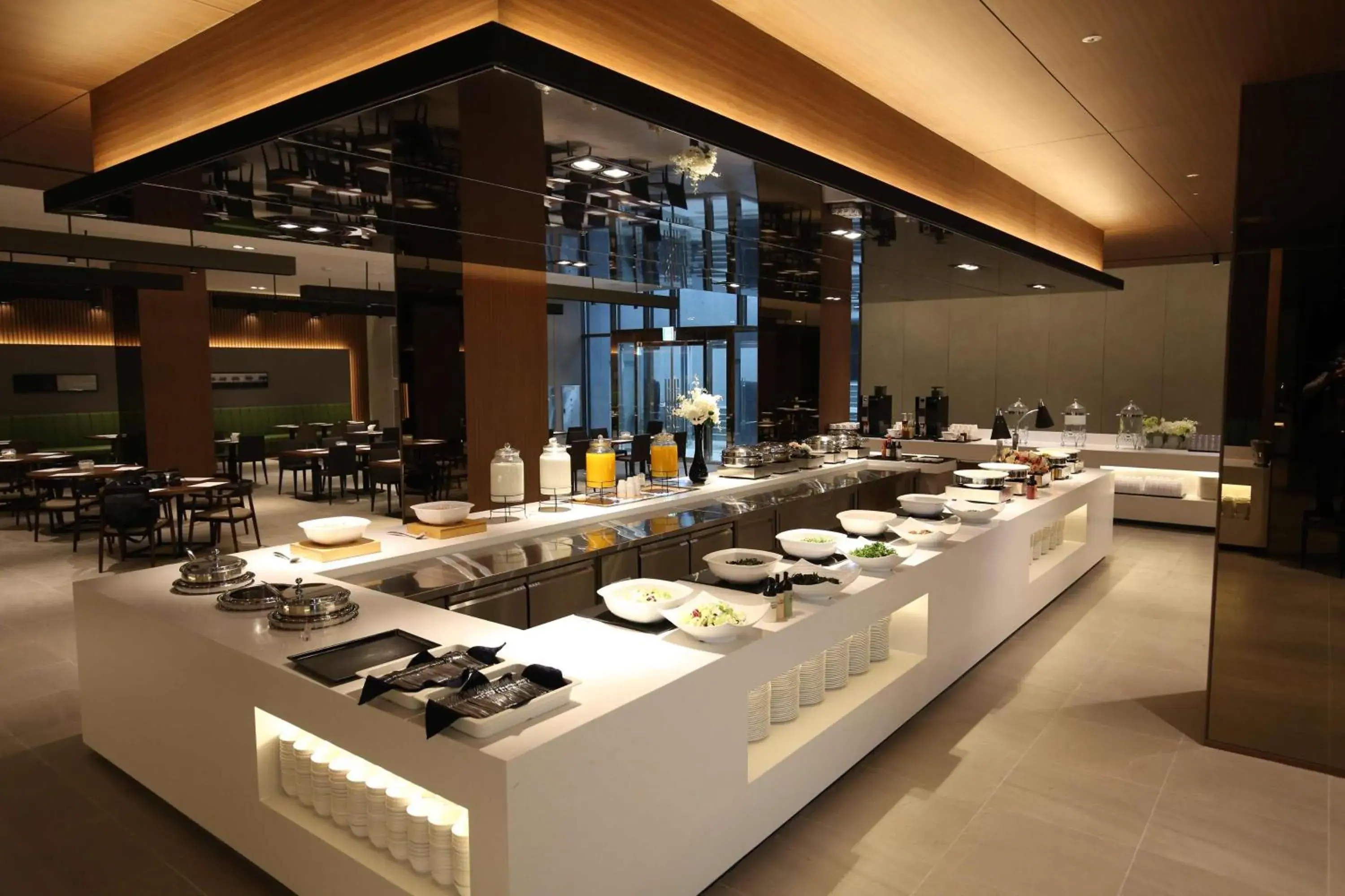 Restaurant/places to eat in Ramada Encore by Wyndham Gimpo Han River Hotel Restaurant/places to eat in Ramada Encore by Wyndham Gimpo Han River Hotel