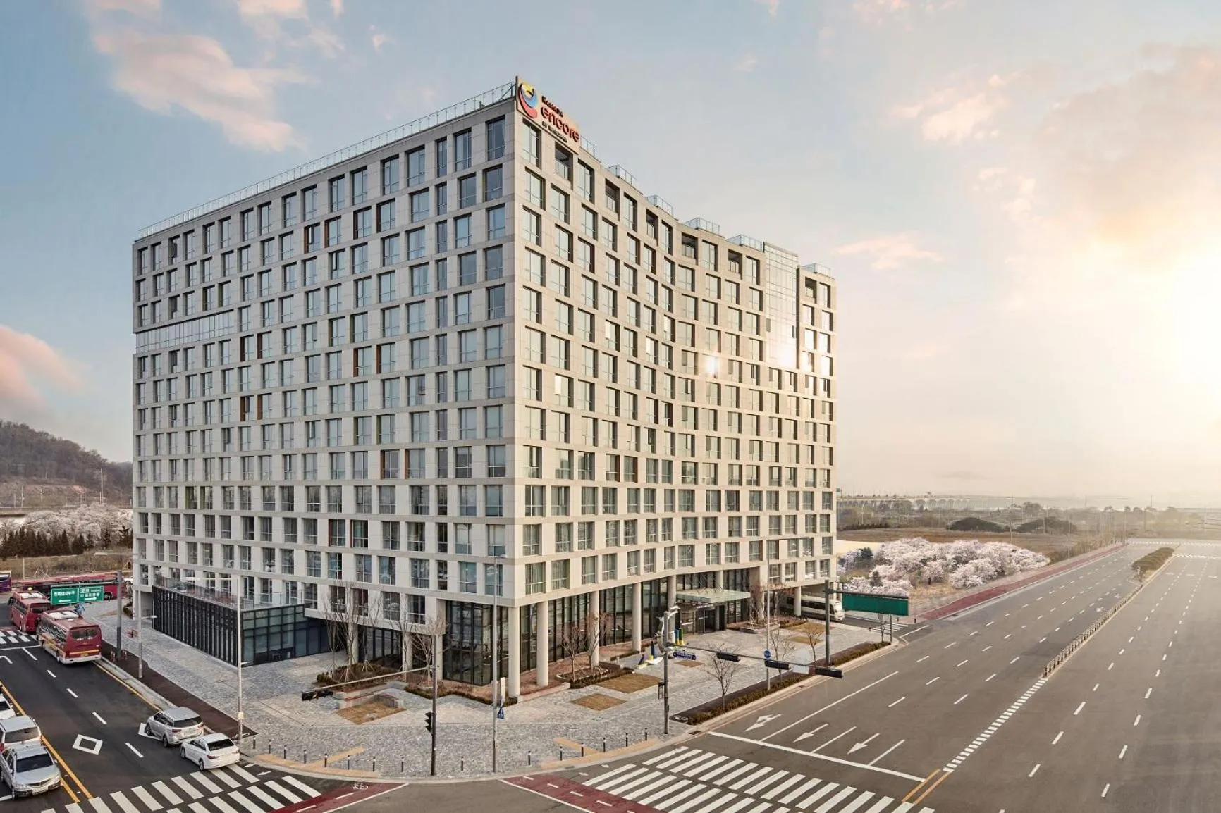 Facade/entrance in Ramada Encore by Wyndham Gimpo Han River Hotel