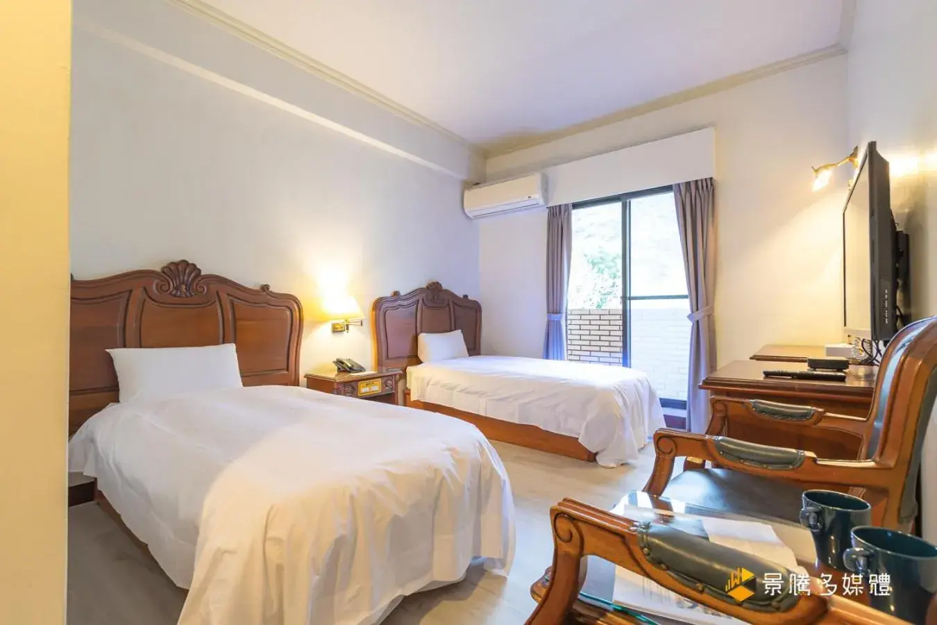Standard Twin Room in Spring Hotel Standard Twin Room in Spring Hotel