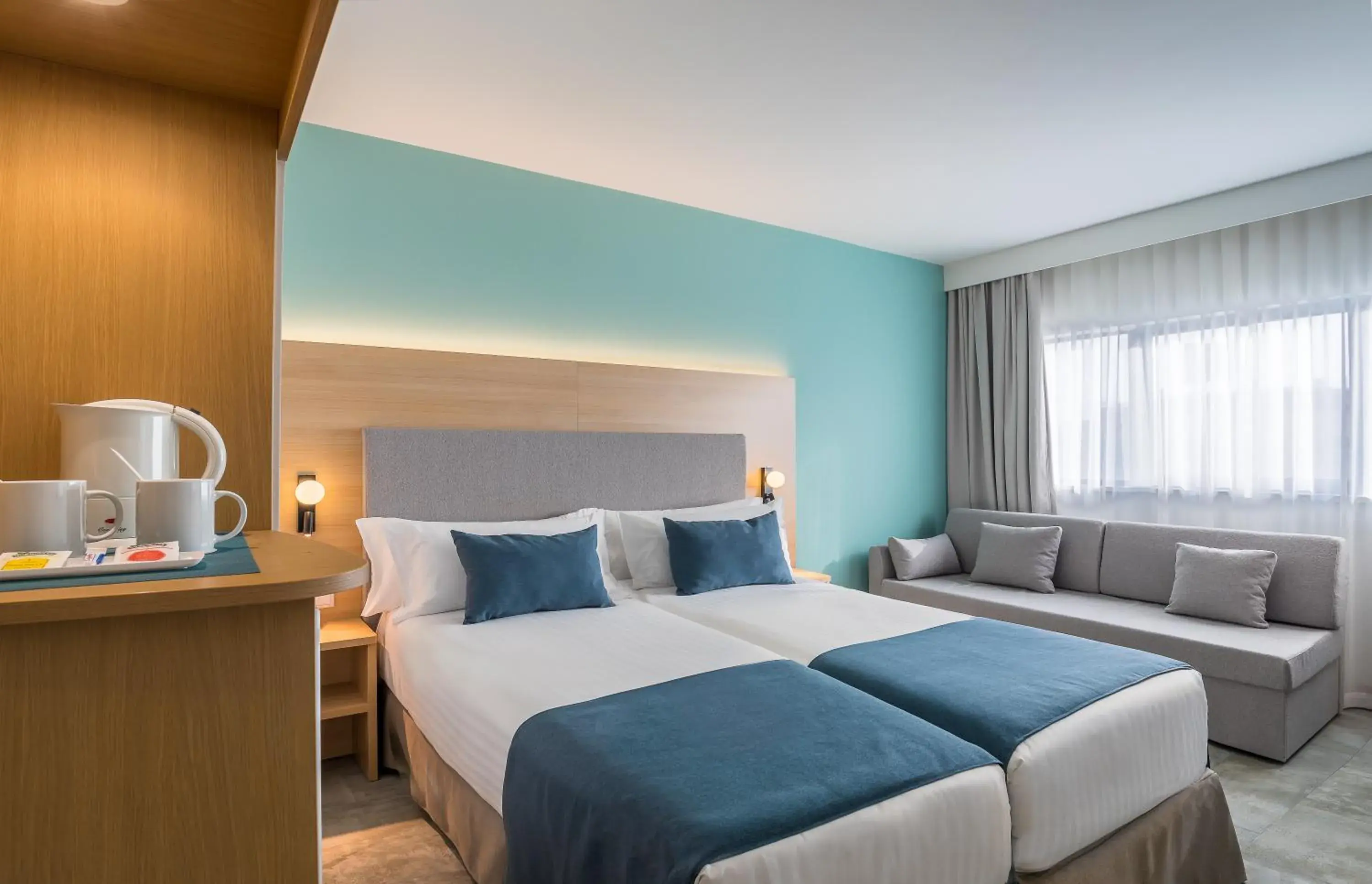 Photo of the whole room, Bed in Occidental Murcia Agalia Photo of the whole room, Bed in Occidental Murcia Agalia