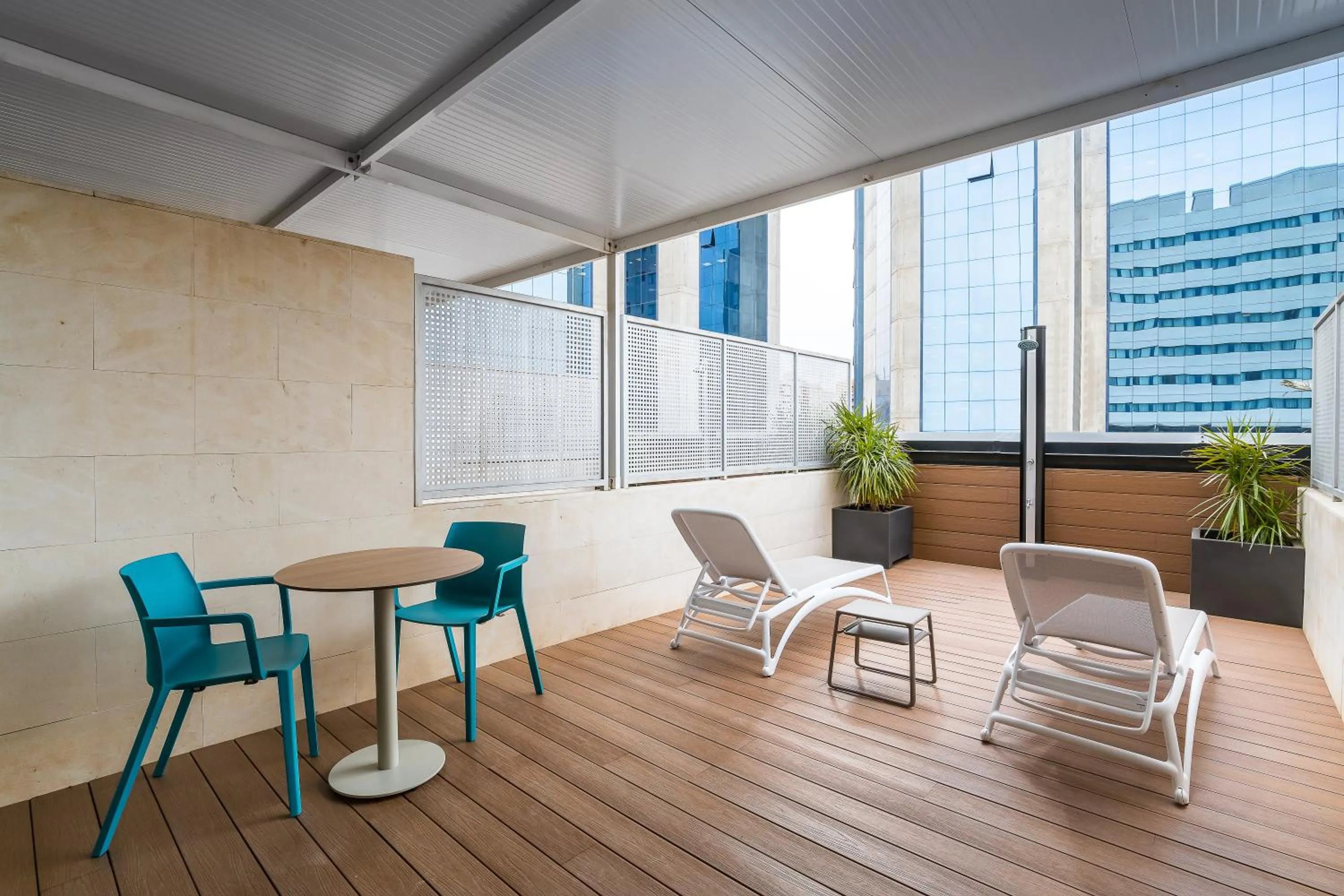 Shower in Occidental Murcia Agalia