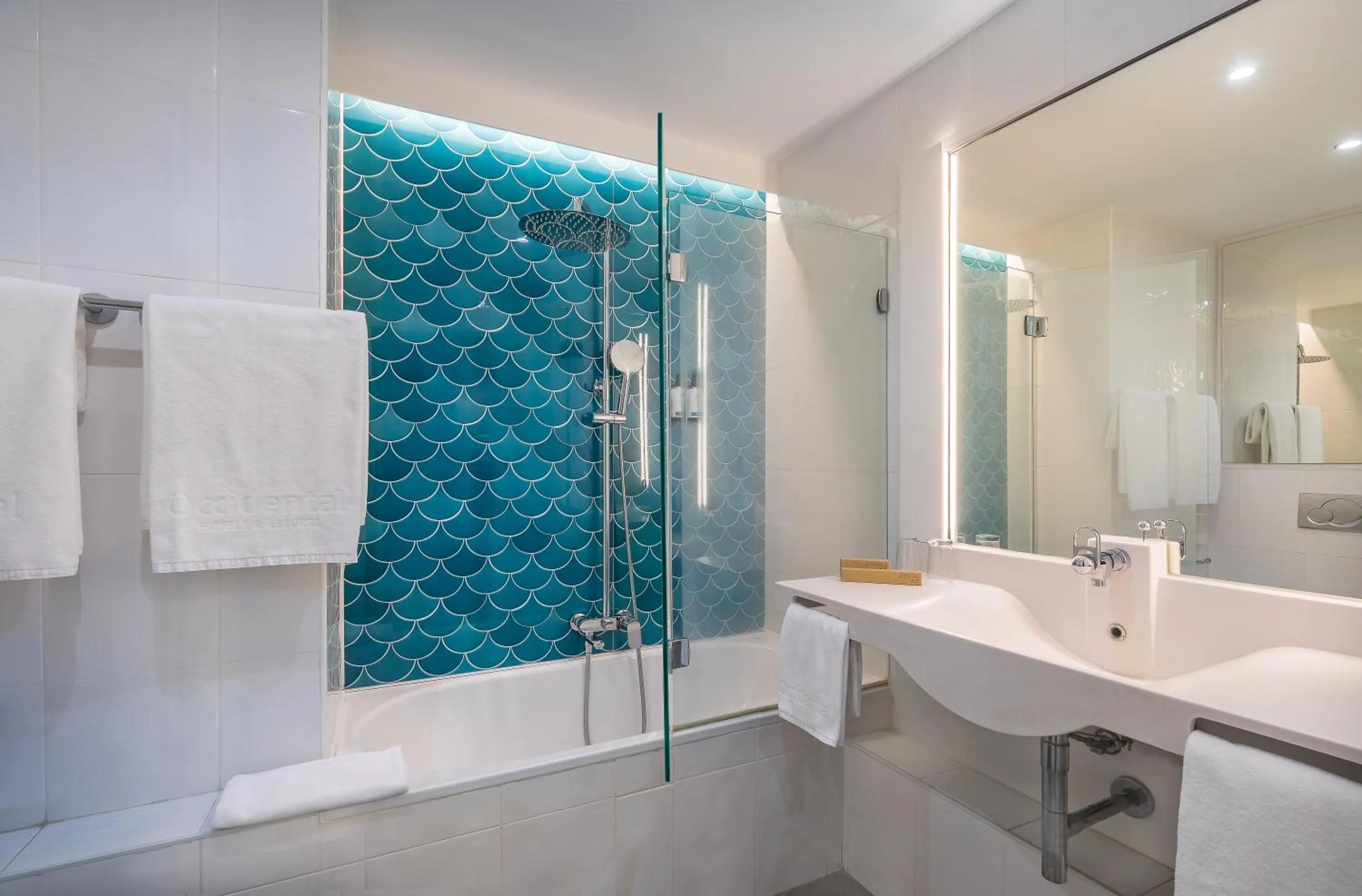 Bathroom in Occidental Murcia Agalia