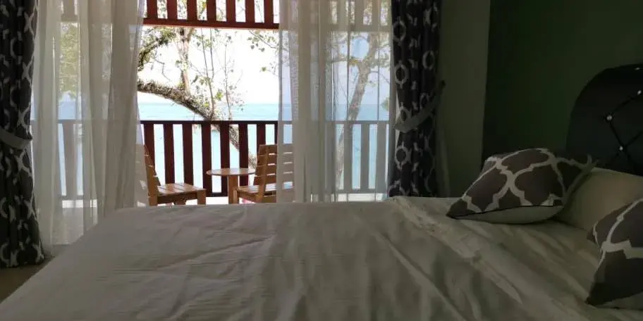 Bungalow - Beach Front in Perhentian Chomel Chalet Bungalow - Beach Front in Perhentian Chomel Chalet