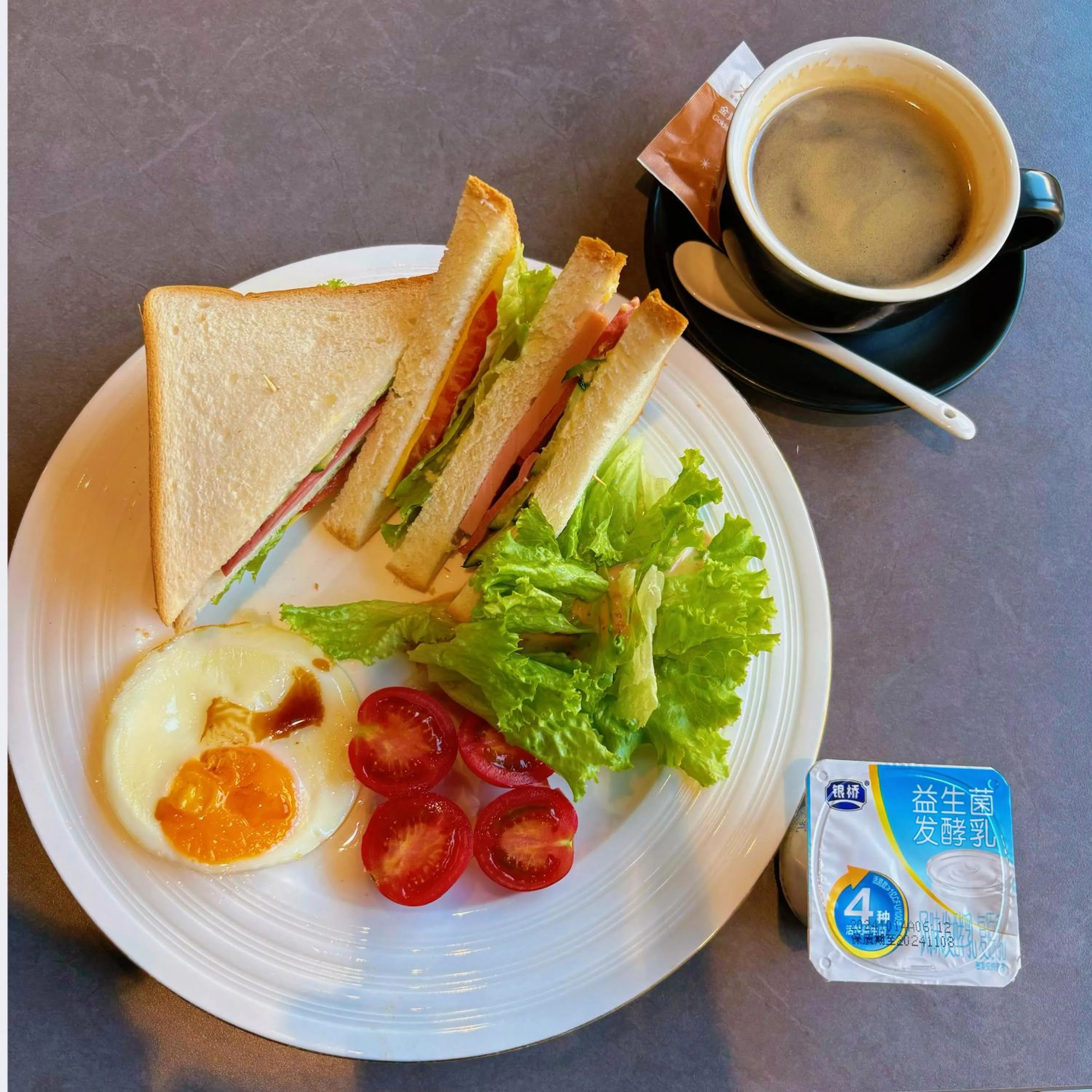 HeSu Hidden Art Hotel & Suites -Near Xi'an Drum Tower and Yongning Gate -Free Laundry Luggage Storage -Kitty Café with Freshly Ground Coffee -24H Front Desk -English Service -Exclusive Subsidies for Dumpling Banquet & Show