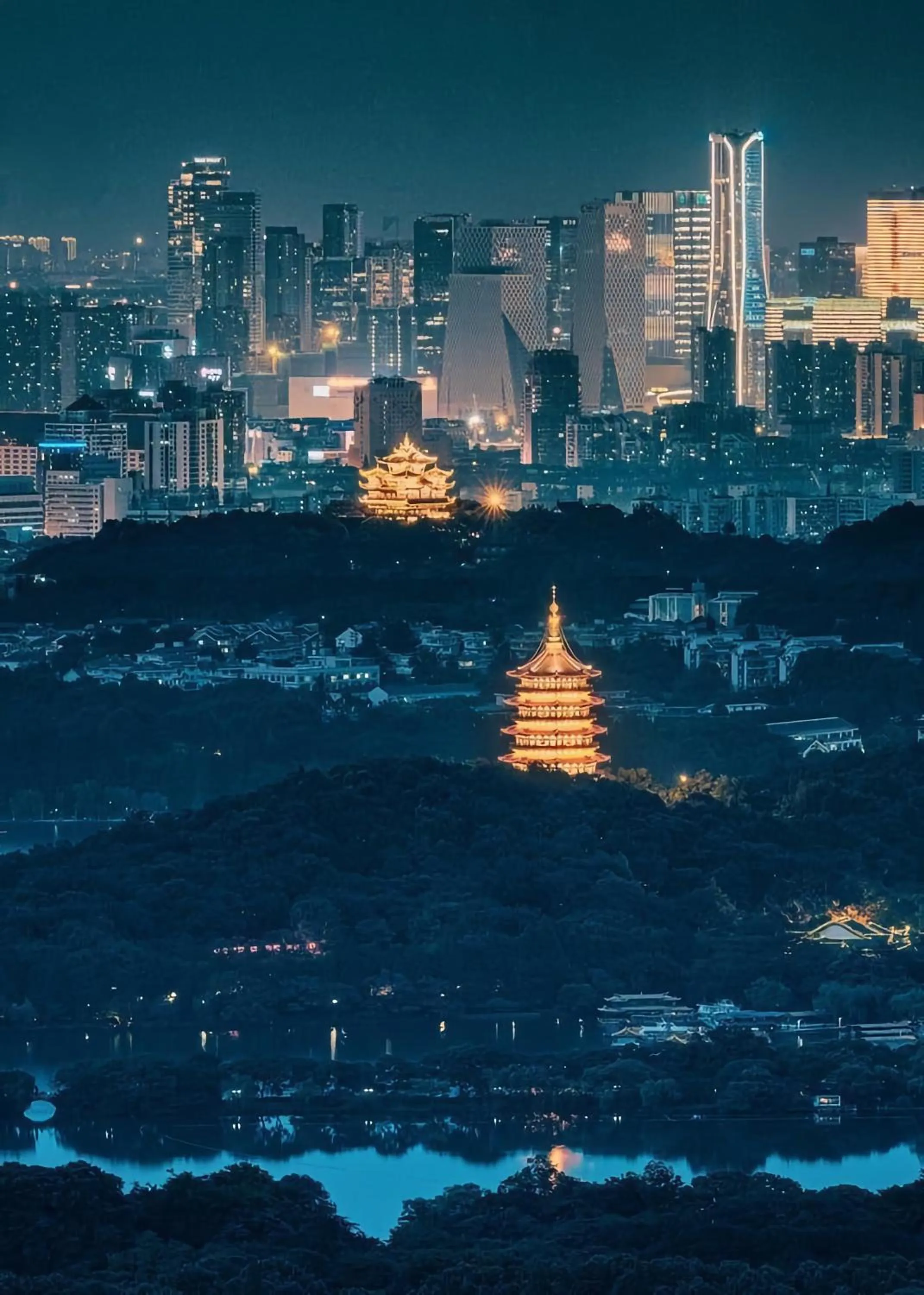 HeSu Hidden Art Hotel & Suites -Near Xi'an Drum Tower and Yongning Gate -Free Laundry Luggage Storage -Kitty Café with Freshly Ground Coffee -24H Front Desk -English Service -Exclusive Subsidies for Dumpling Banquet & Show