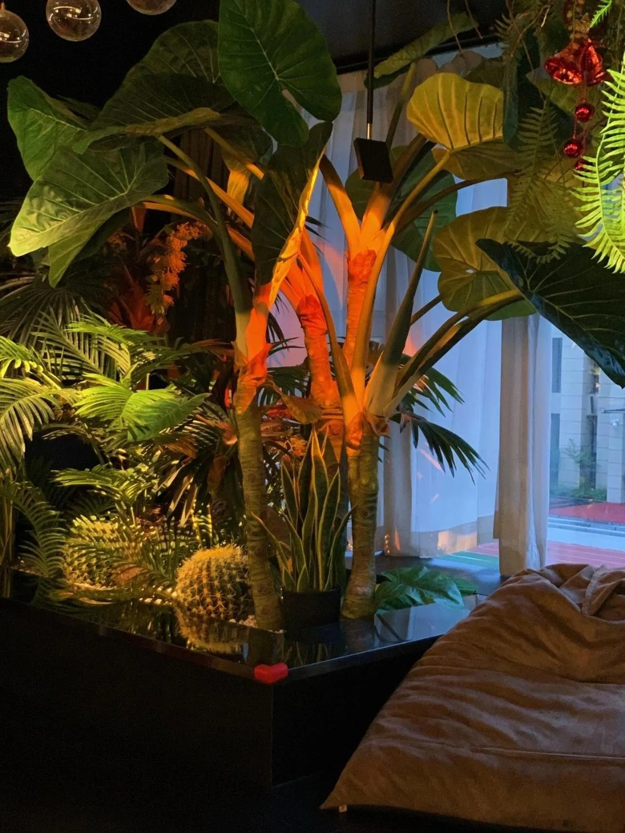 HeSu Hidden Art Hotel & Suites -Near Xi'an Drum Tower and Yongning Gate -Free Laundry Luggage Storage -Kitty Café with Freshly Ground Coffee -24H Front Desk -English Service -Exclusive Subsidies for Dumpling Banquet & Show