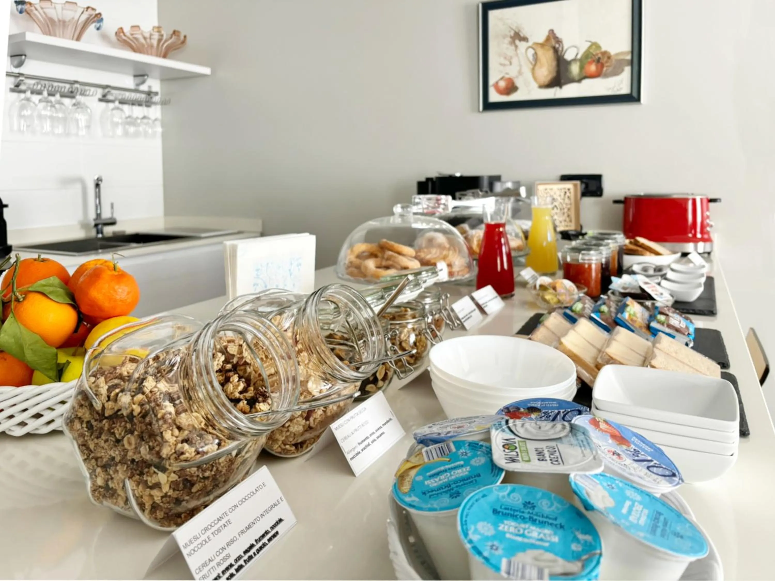 Kitchen or kitchenette in Pepe's Home B&B