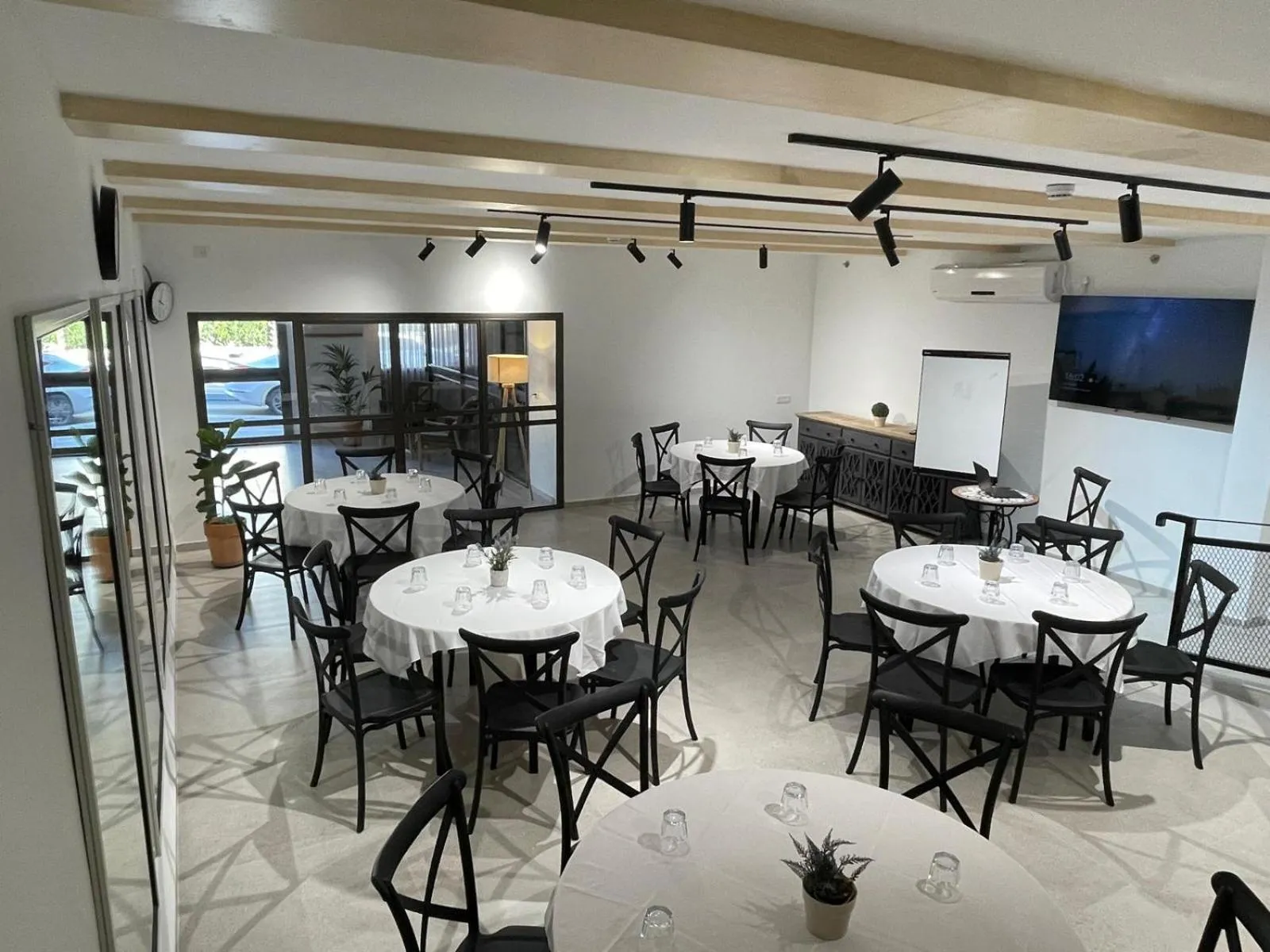 Meeting/conference room in Astoria Galilee Hotel