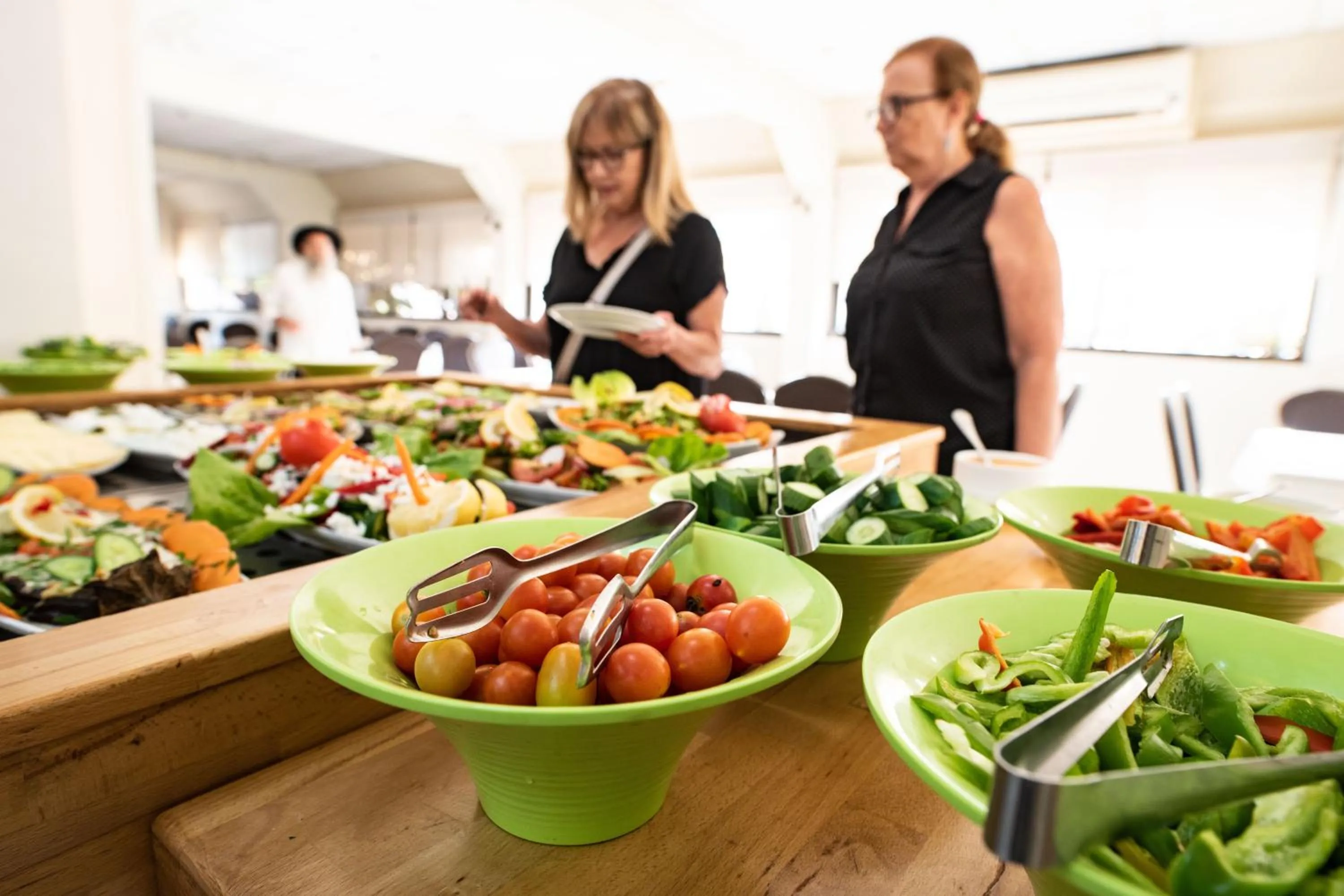 Restaurant/places to eat in Astoria Galilee Hotel