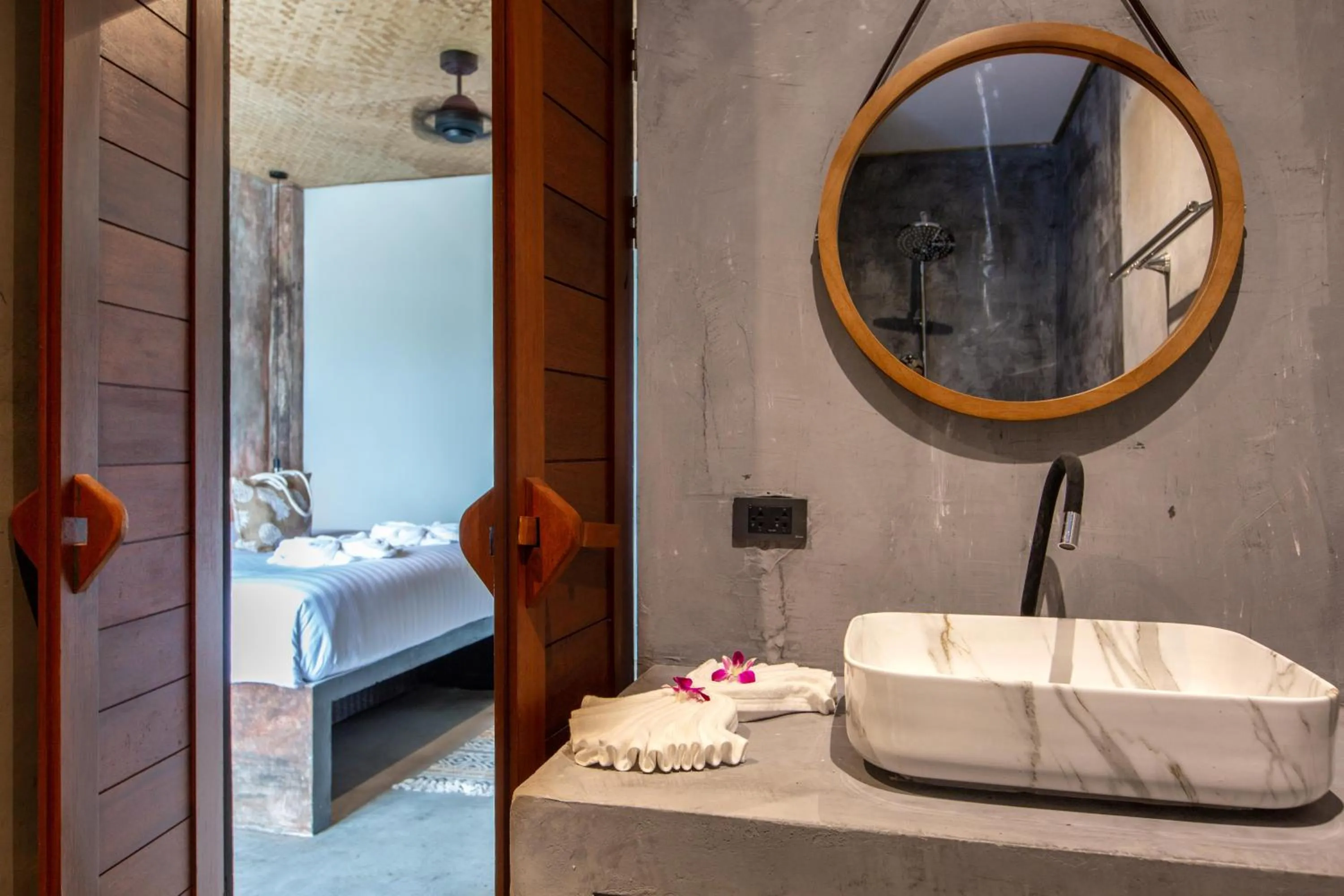 Bed in Dreamcatcher Boutique Hotel