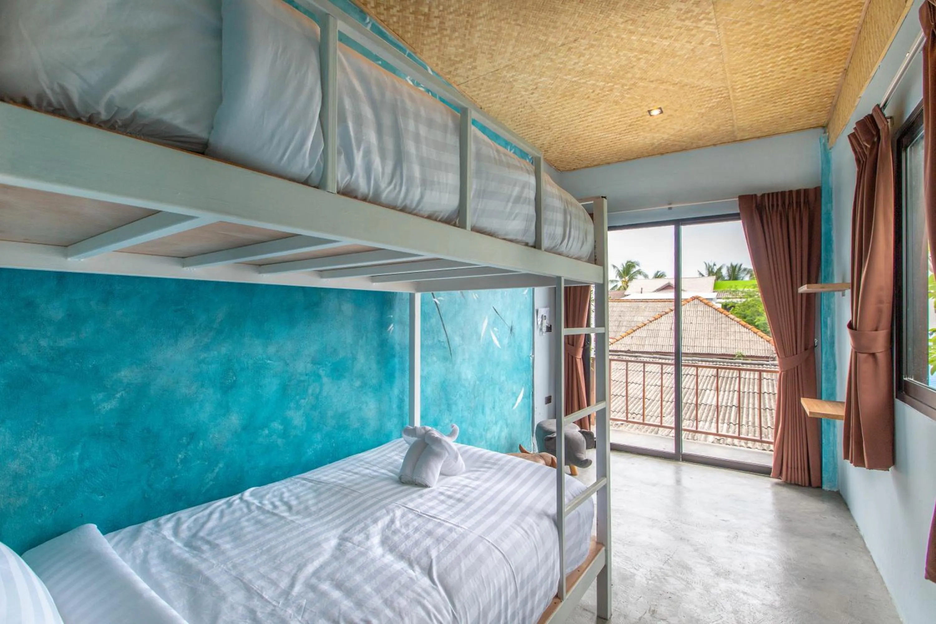 Bed in Dreamcatcher Boutique Hotel