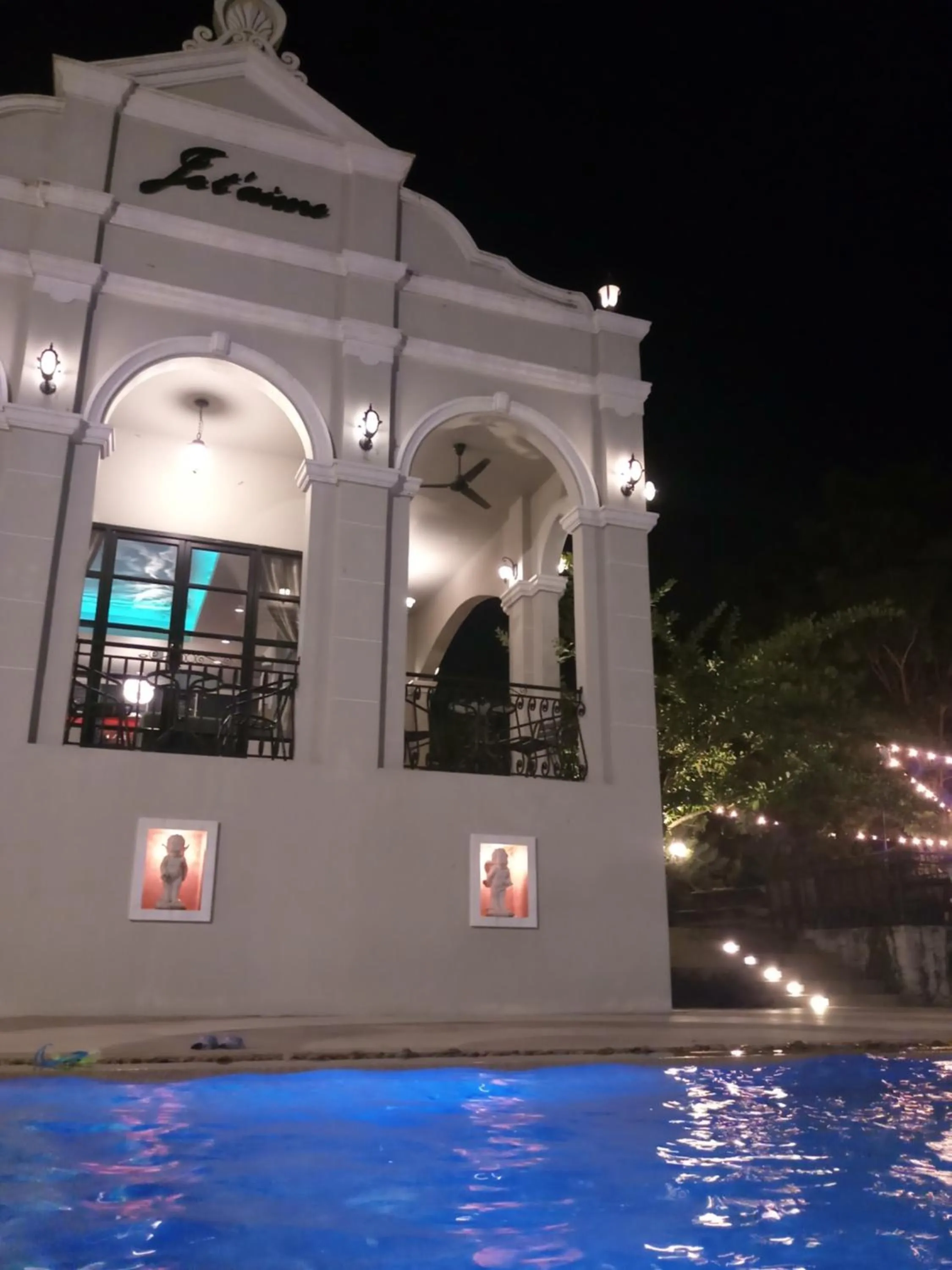 Je t'aime cafe & villa