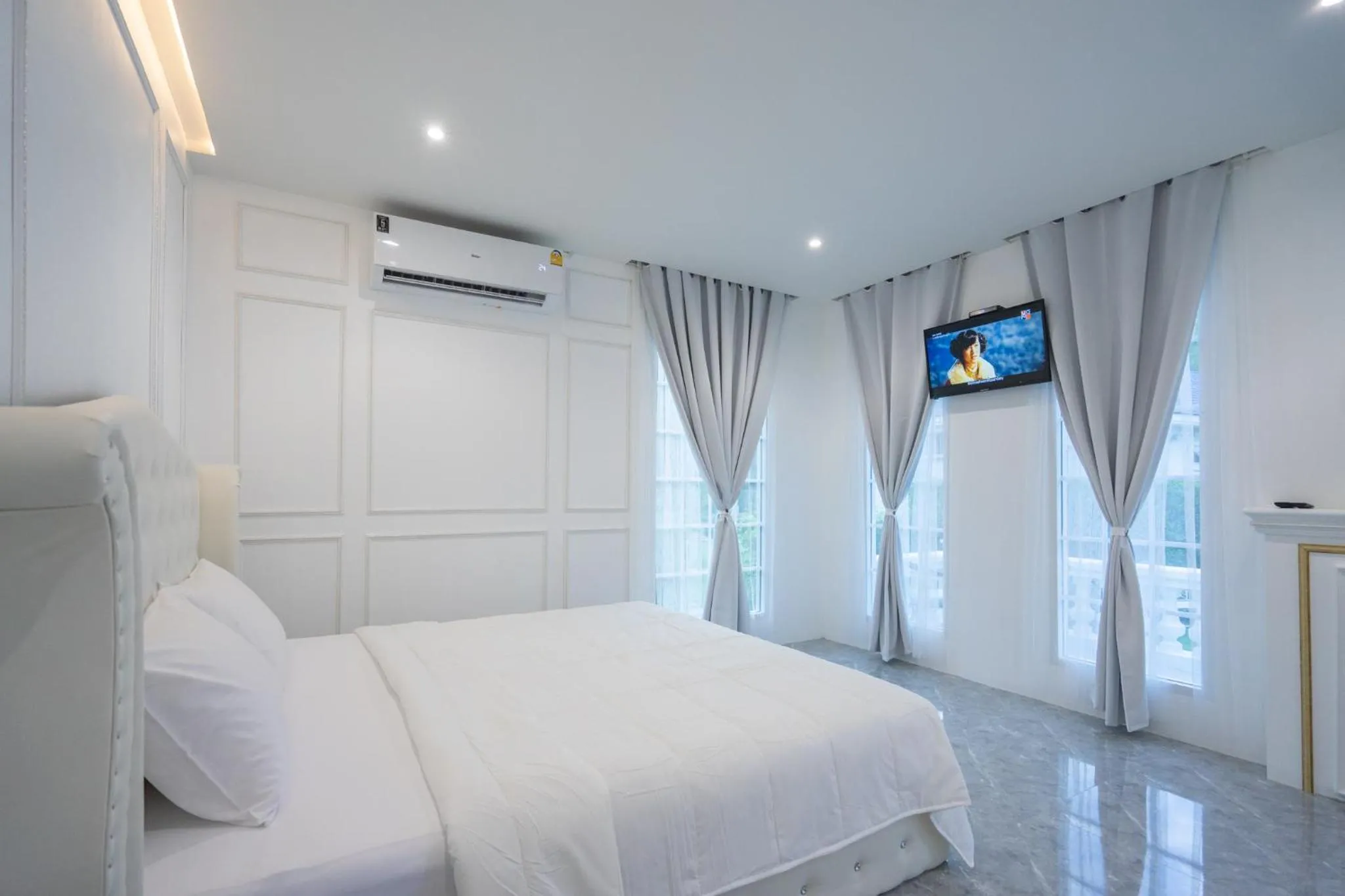 Bed in Je t'aime cafe & villa