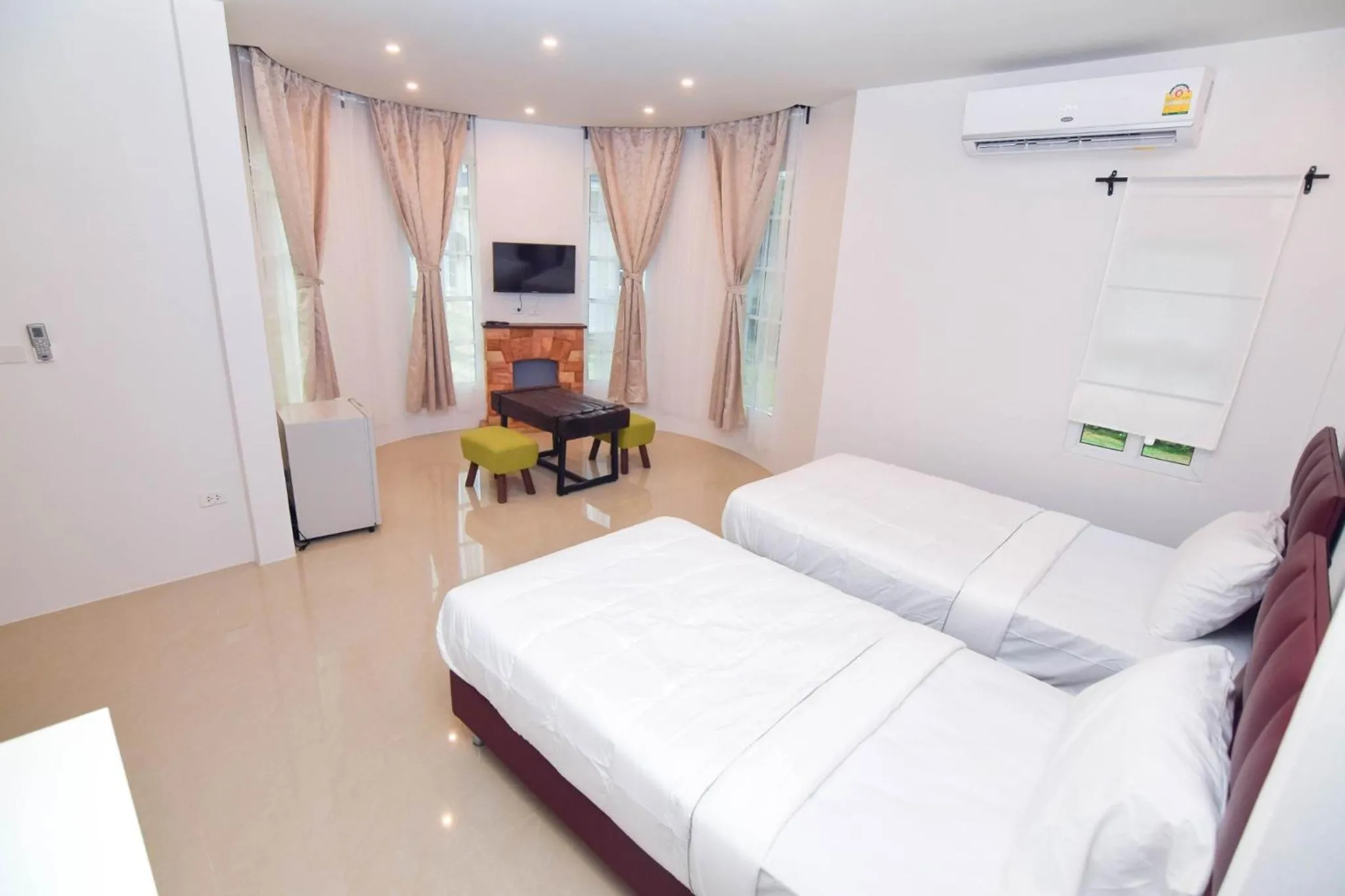 Bed in Je t'aime cafe & villa
