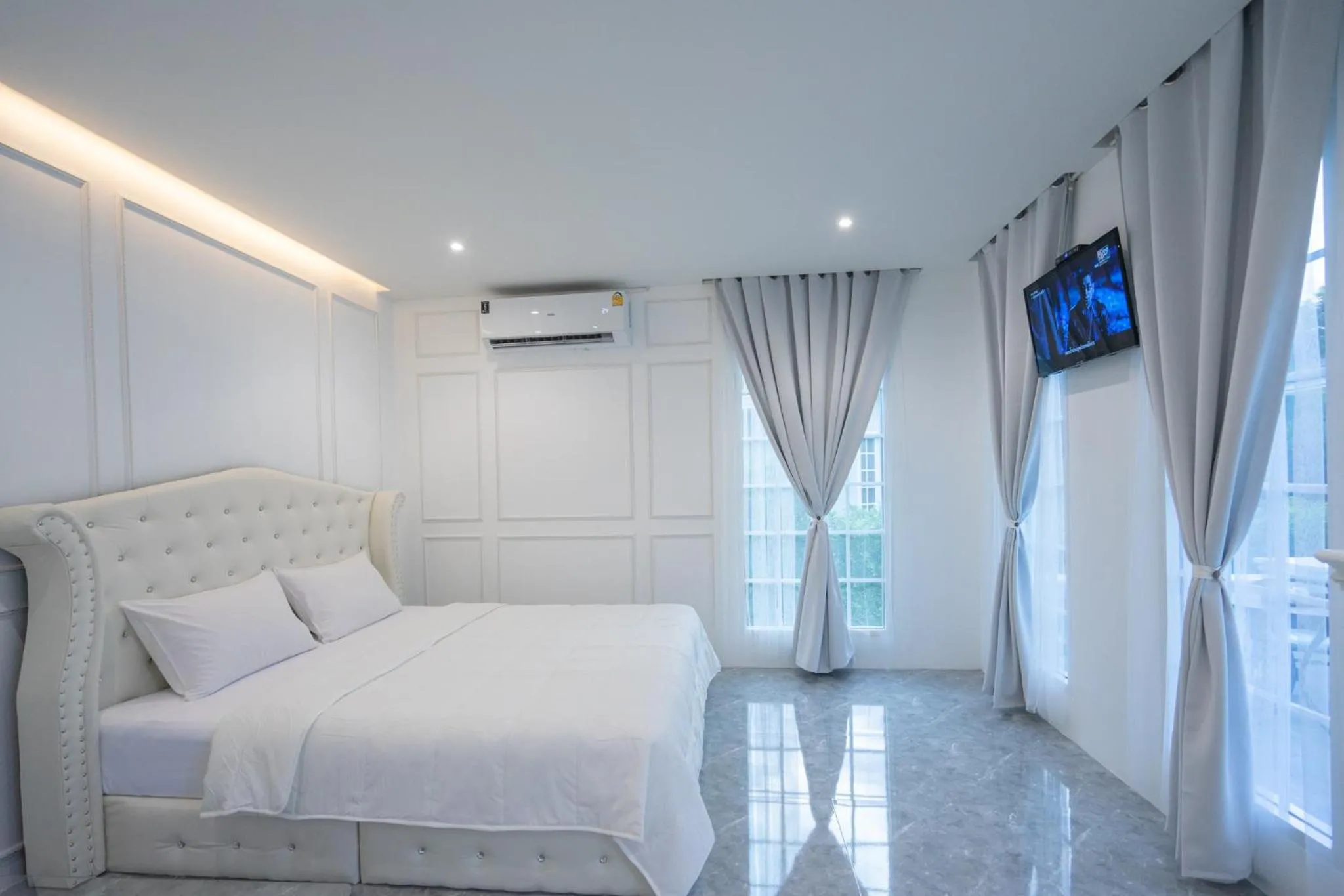 Bed in Je t'aime cafe & villa