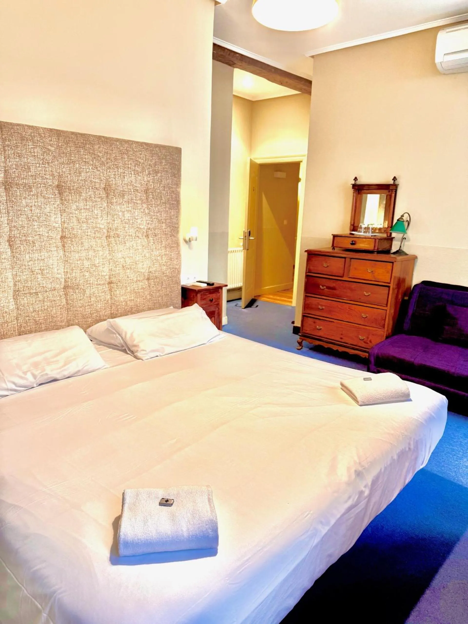 Bedroom, Bed in Iturrienea Ostatua