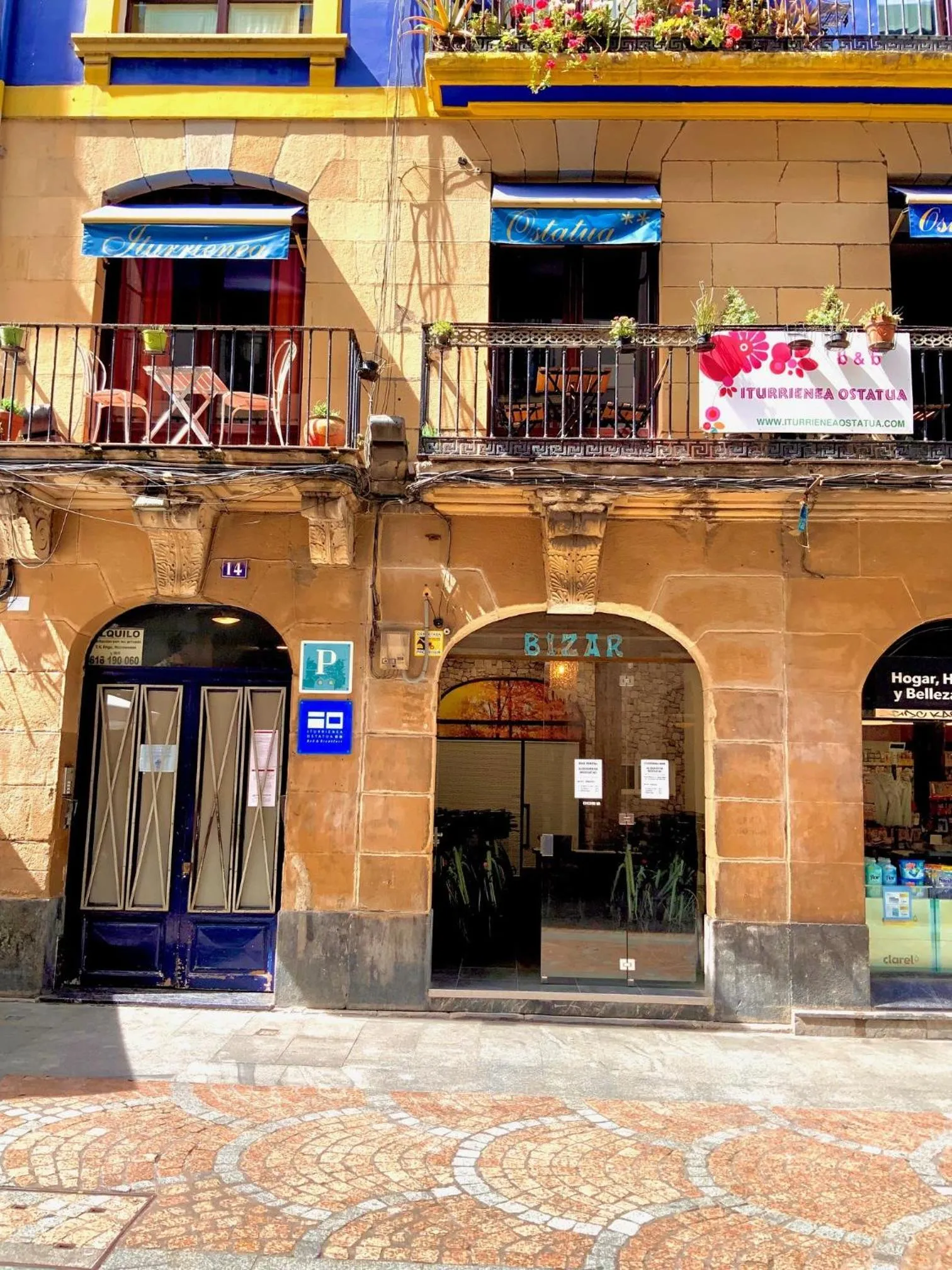 Facade/entrance in Iturrienea Ostatua