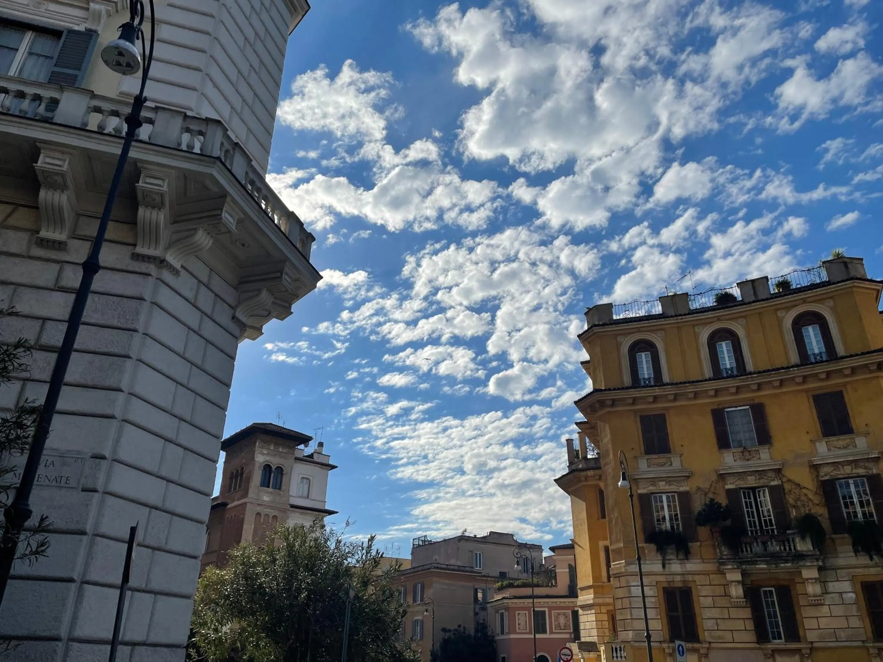 Colosseo Gardens - My Extra Home