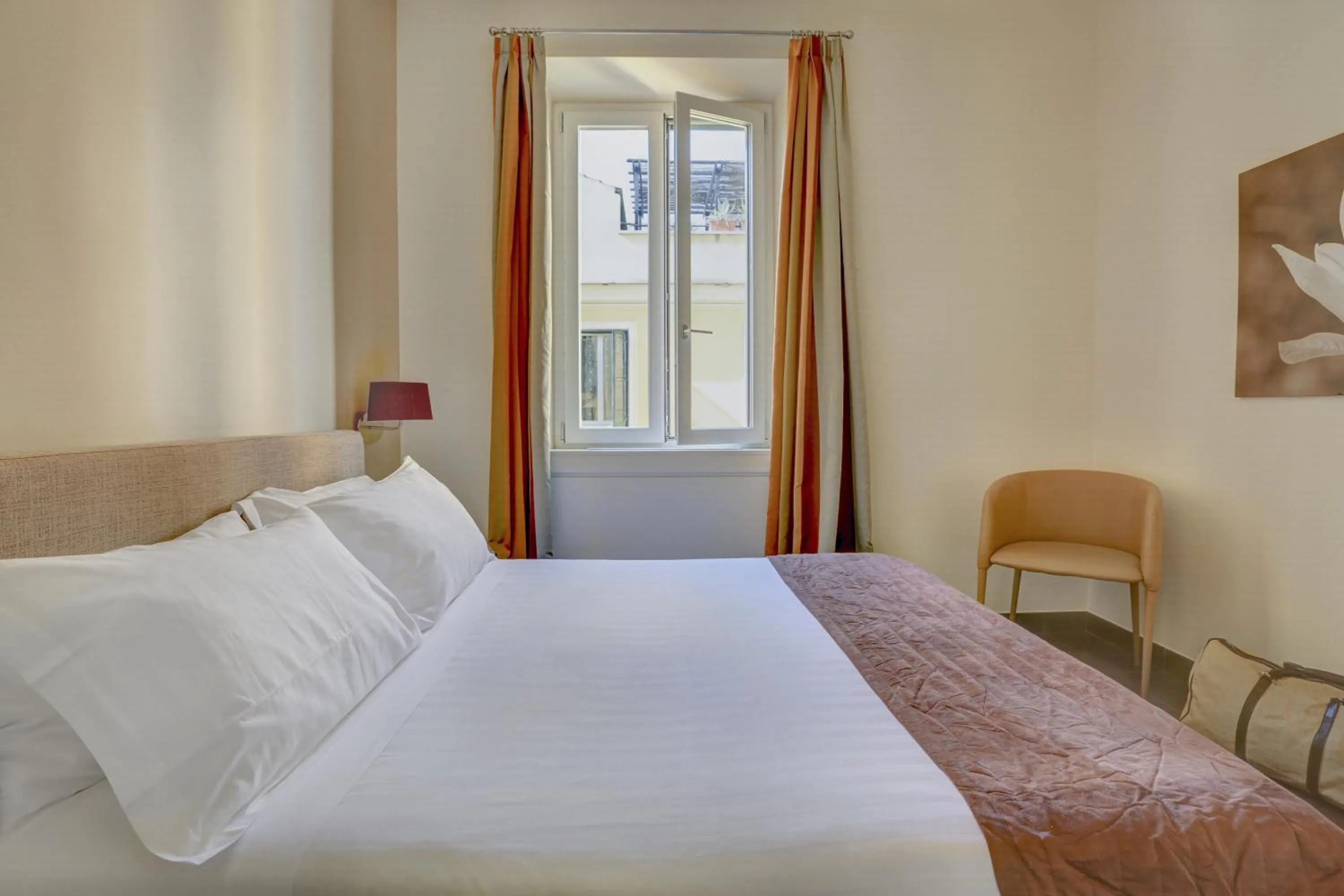 Bed in Colosseo Gardens - My Extra Home