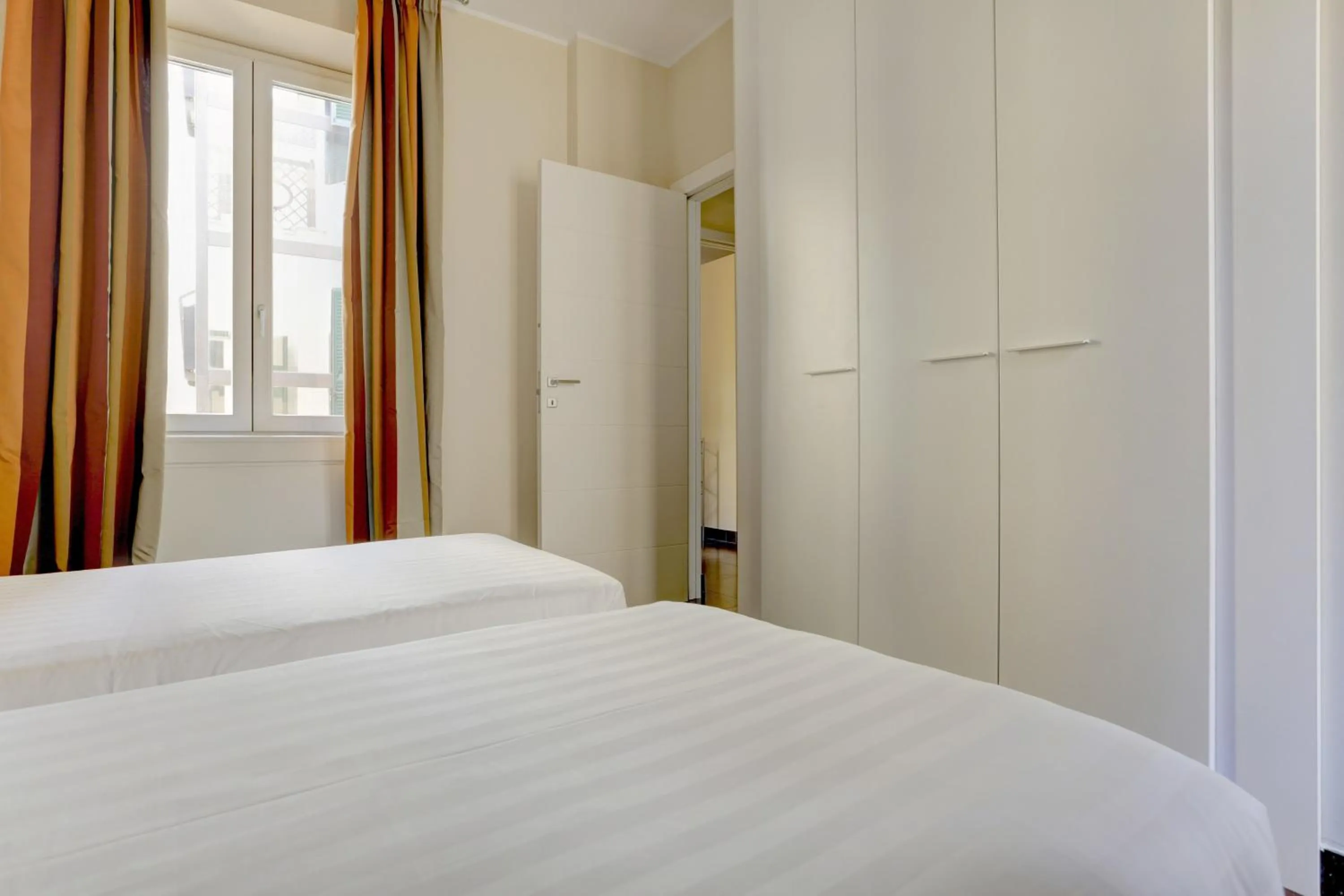 Bedroom, Bed in Colosseo Gardens - My Extra Home