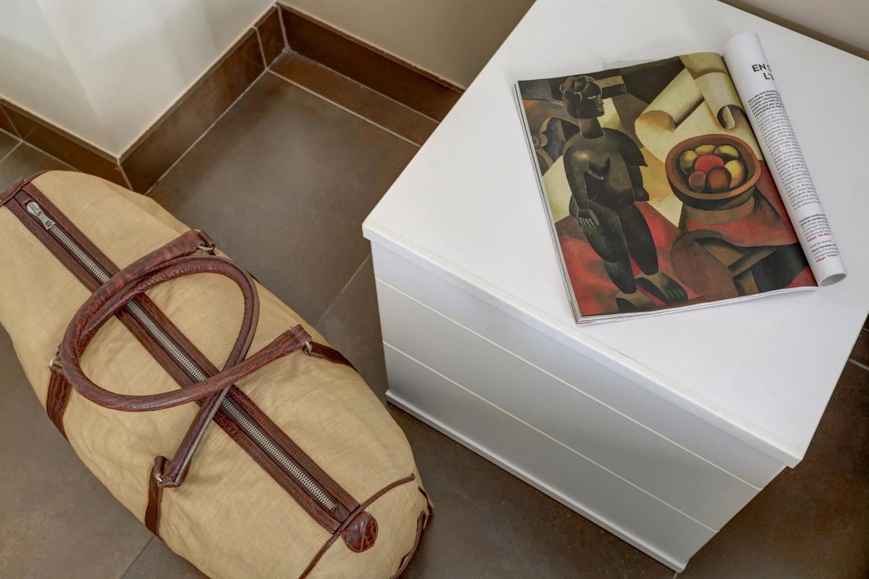 Decorative detail in Colosseo Gardens - My Extra Home