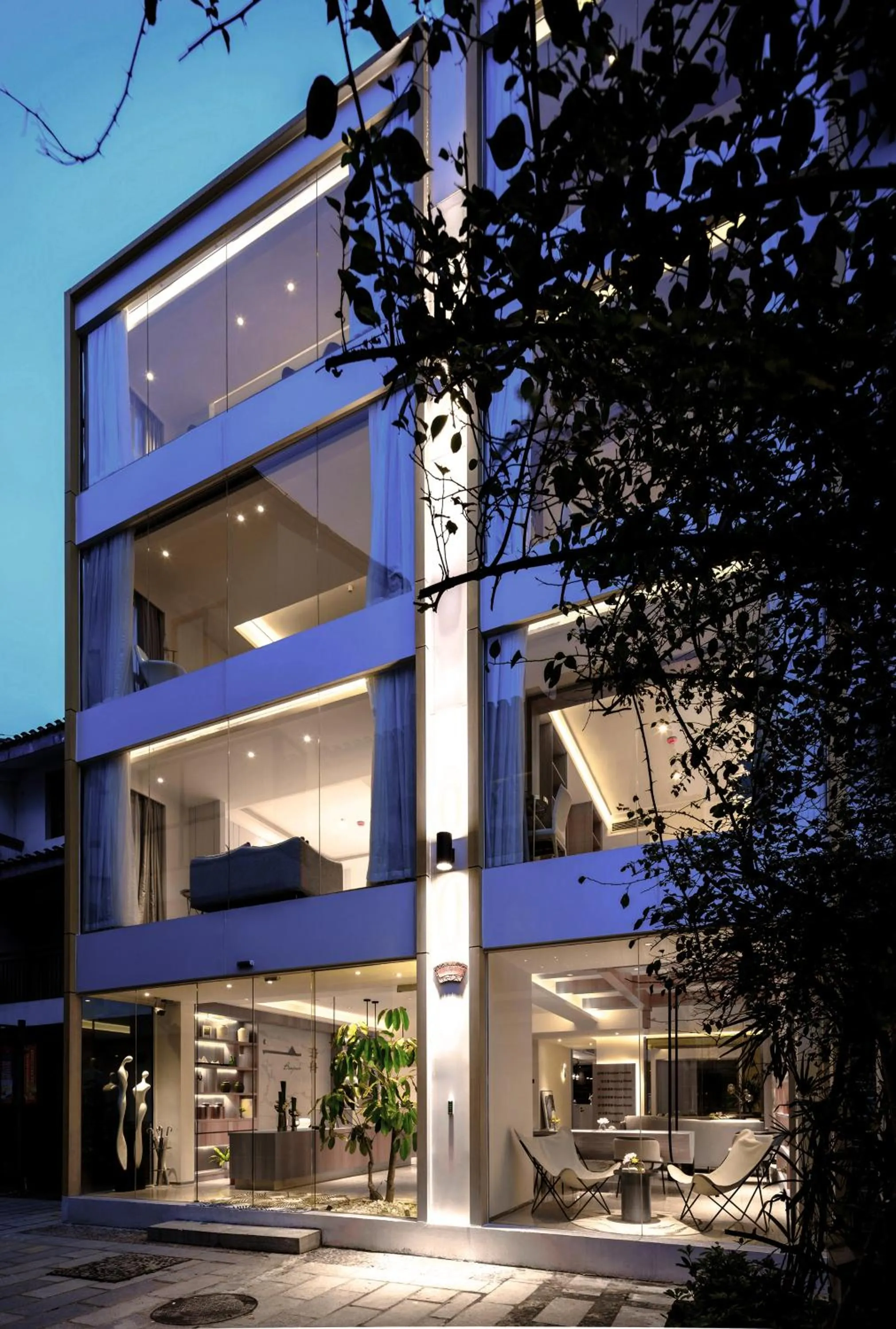 Property building in Guilin Bonjour Boutique Hotel- Free pick up service over 3 nights