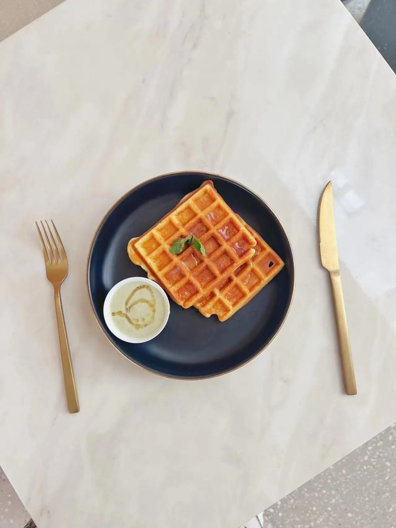 Breakfast in Guilin Bonjour Boutique Hotel- Free pick up service over 3 nights