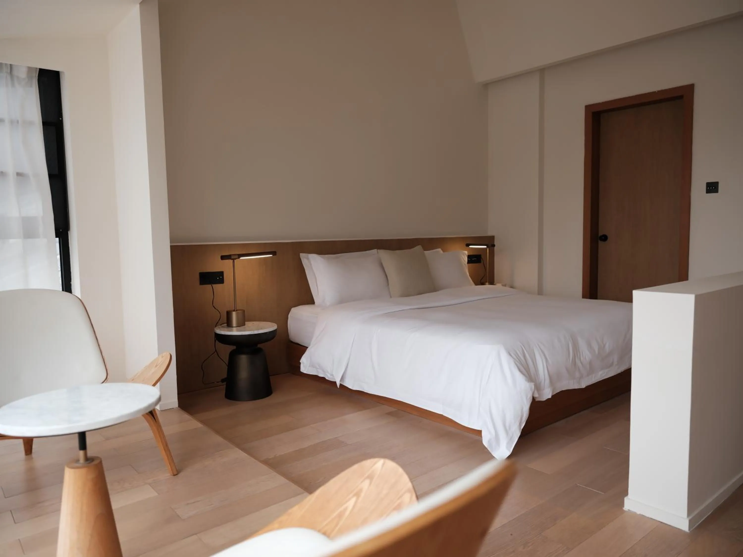 Living room, Bed in Guilin Bonjour Boutique Hotel- Free pick up service over 3 nights