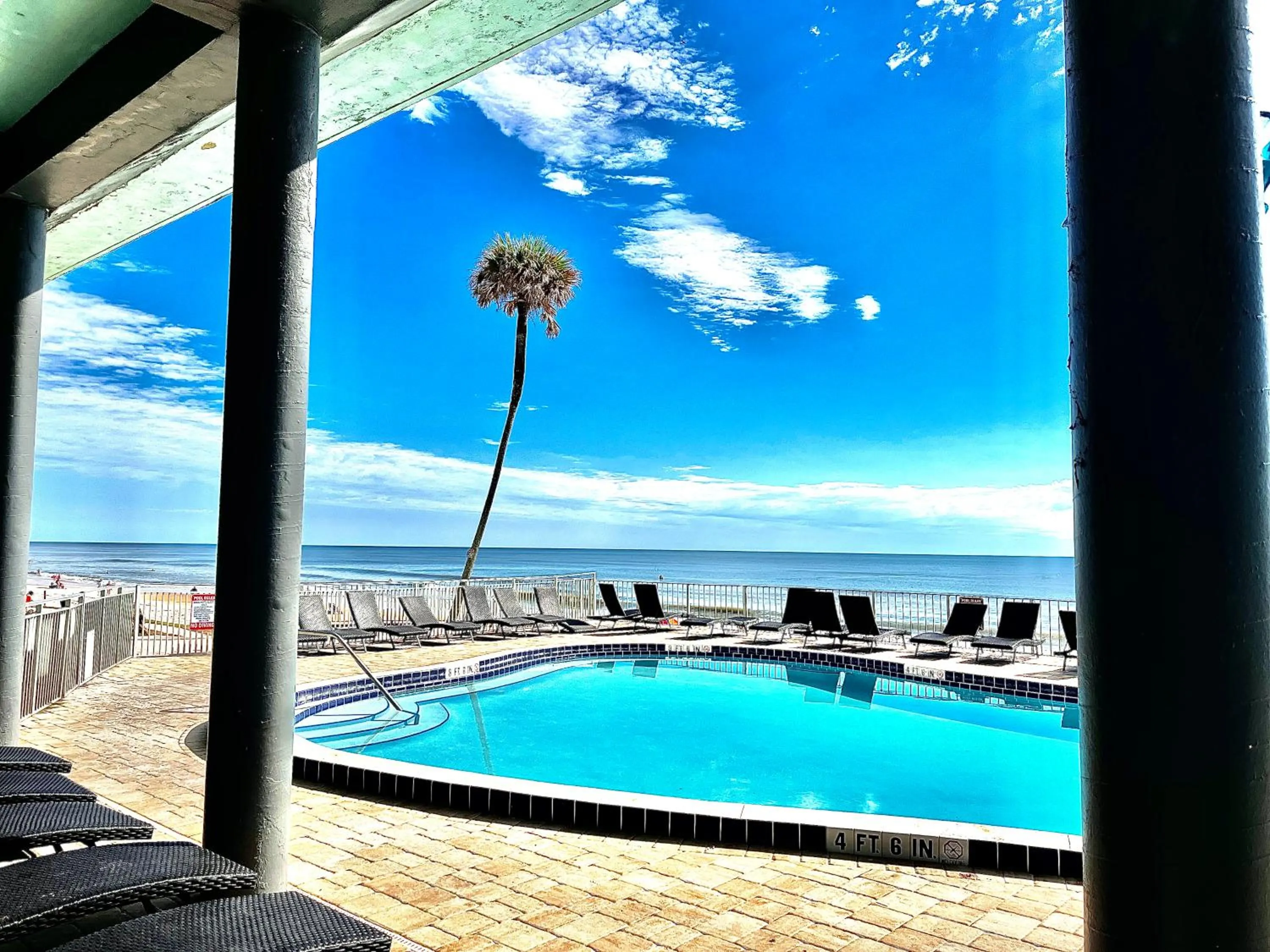 Swimming pool in Makai Beach Lodge - NOT TAKING RESERVATIONS DUE TO HURRICANE DAMAGE Until Mid DEC
