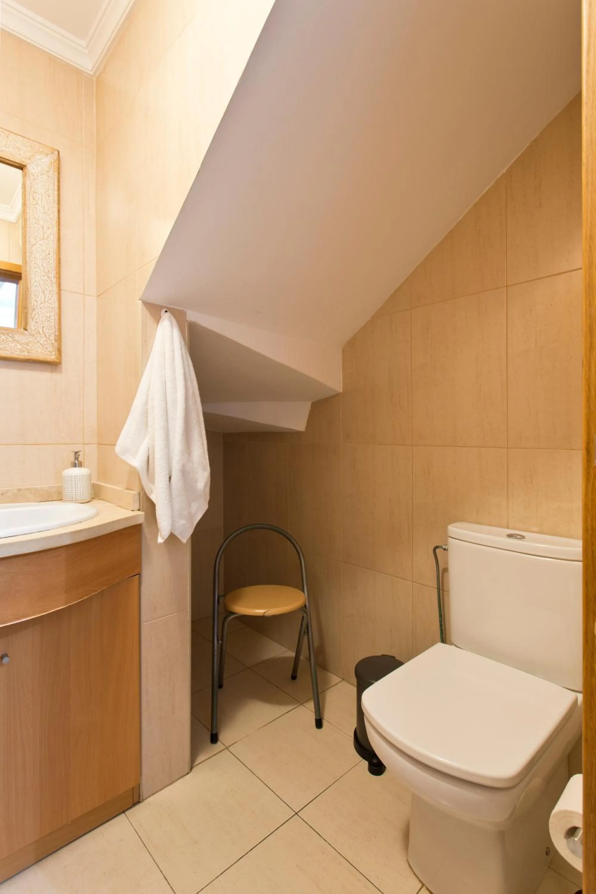 Toilet in Studios Porto Solar