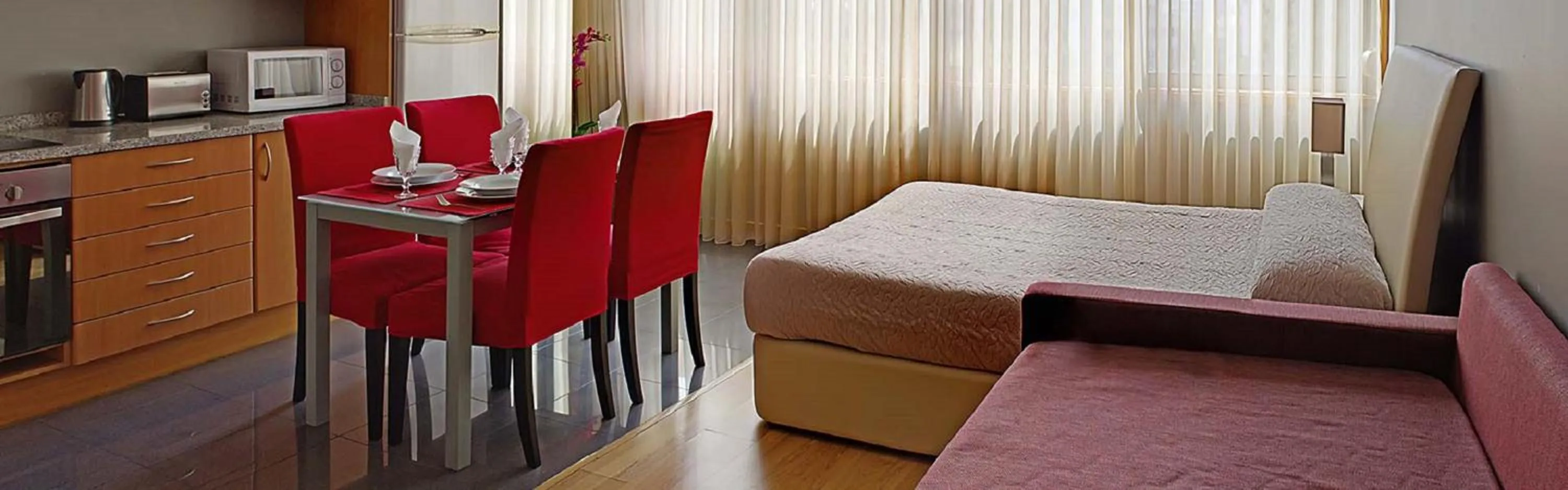 TV and multimedia, Bed in Studios Porto Solar