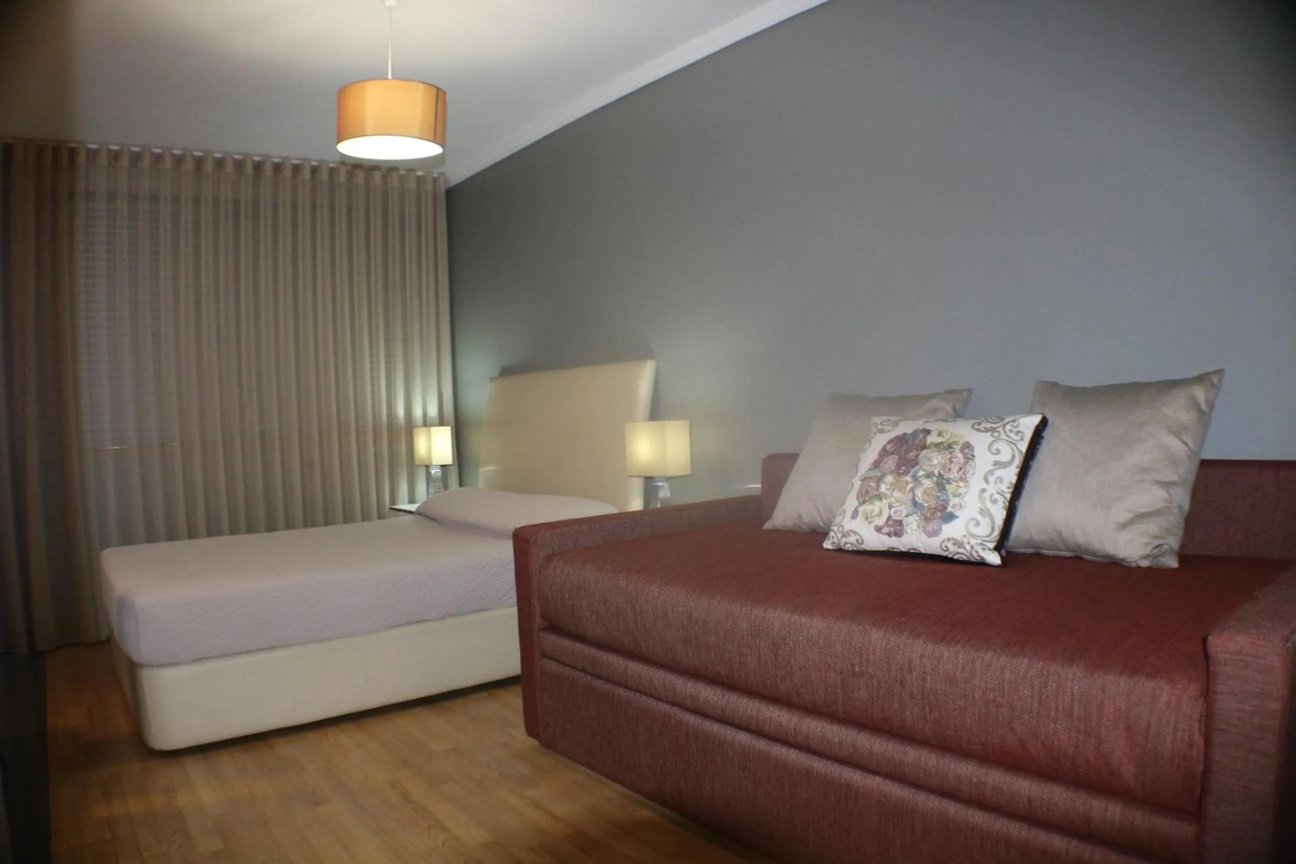 Living room, Bed in Studios Porto Solar