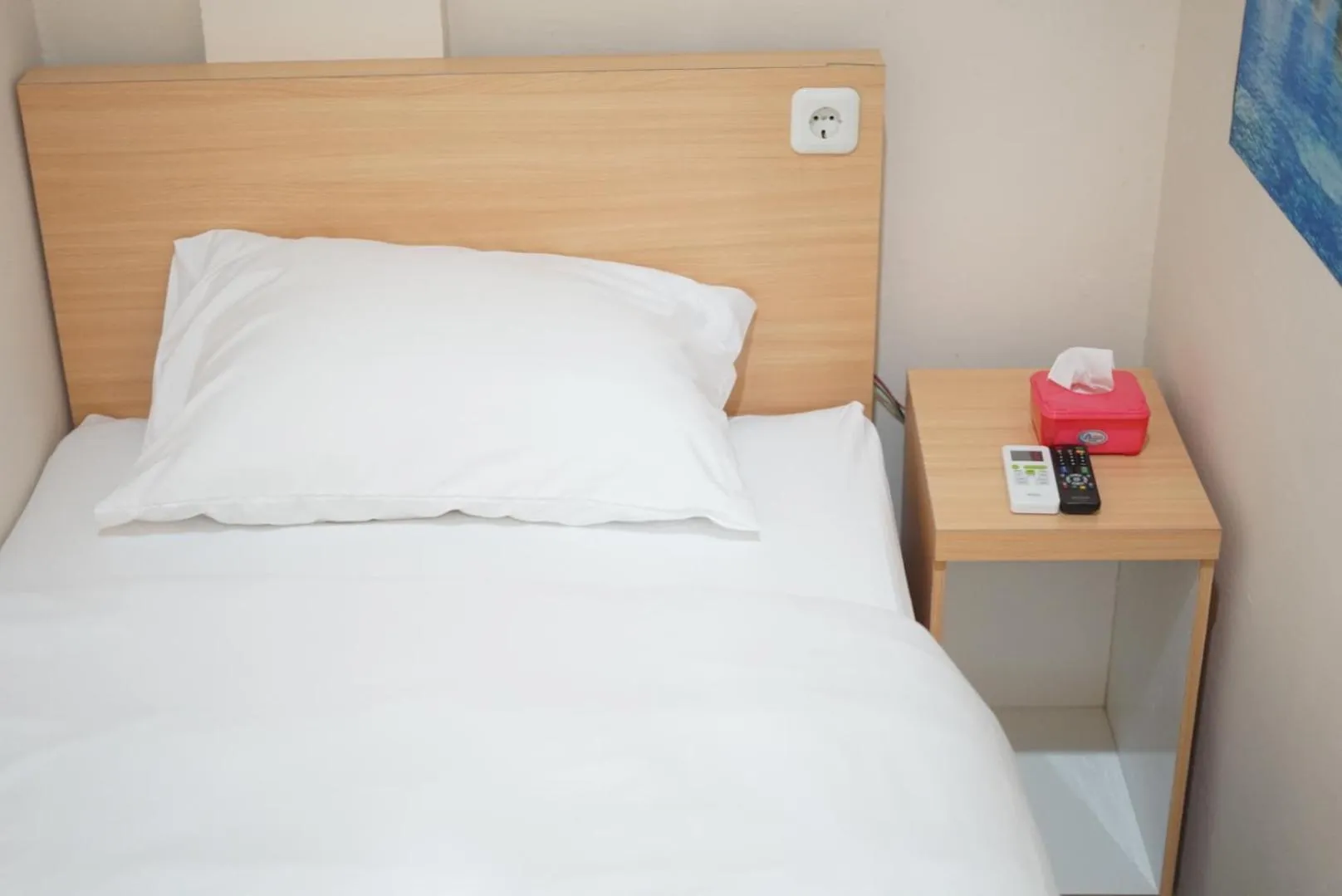 Bedroom, Bed in Gold Line Guest House