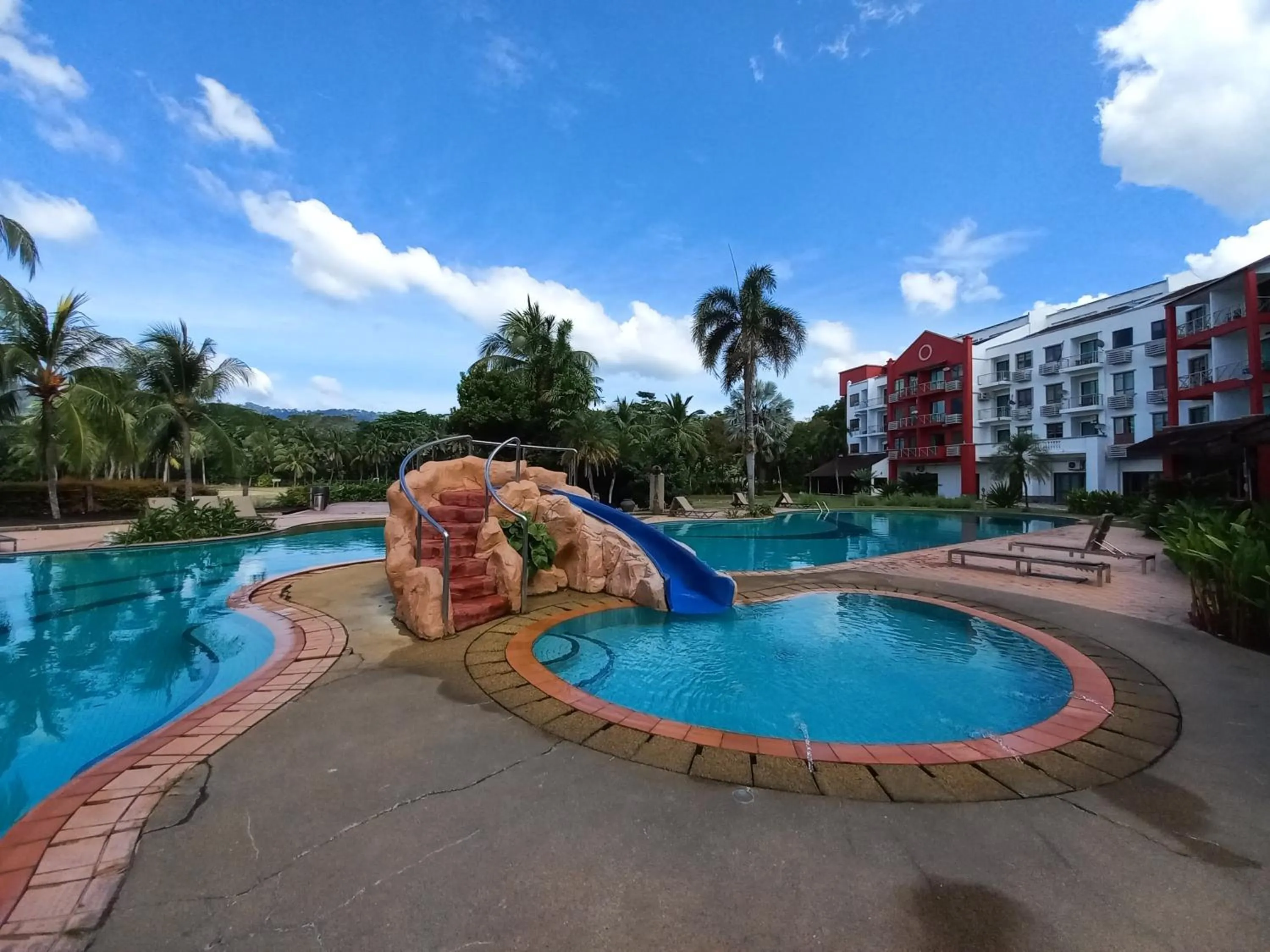 Swimming pool in Langkawi Lagoon Hotel Resort