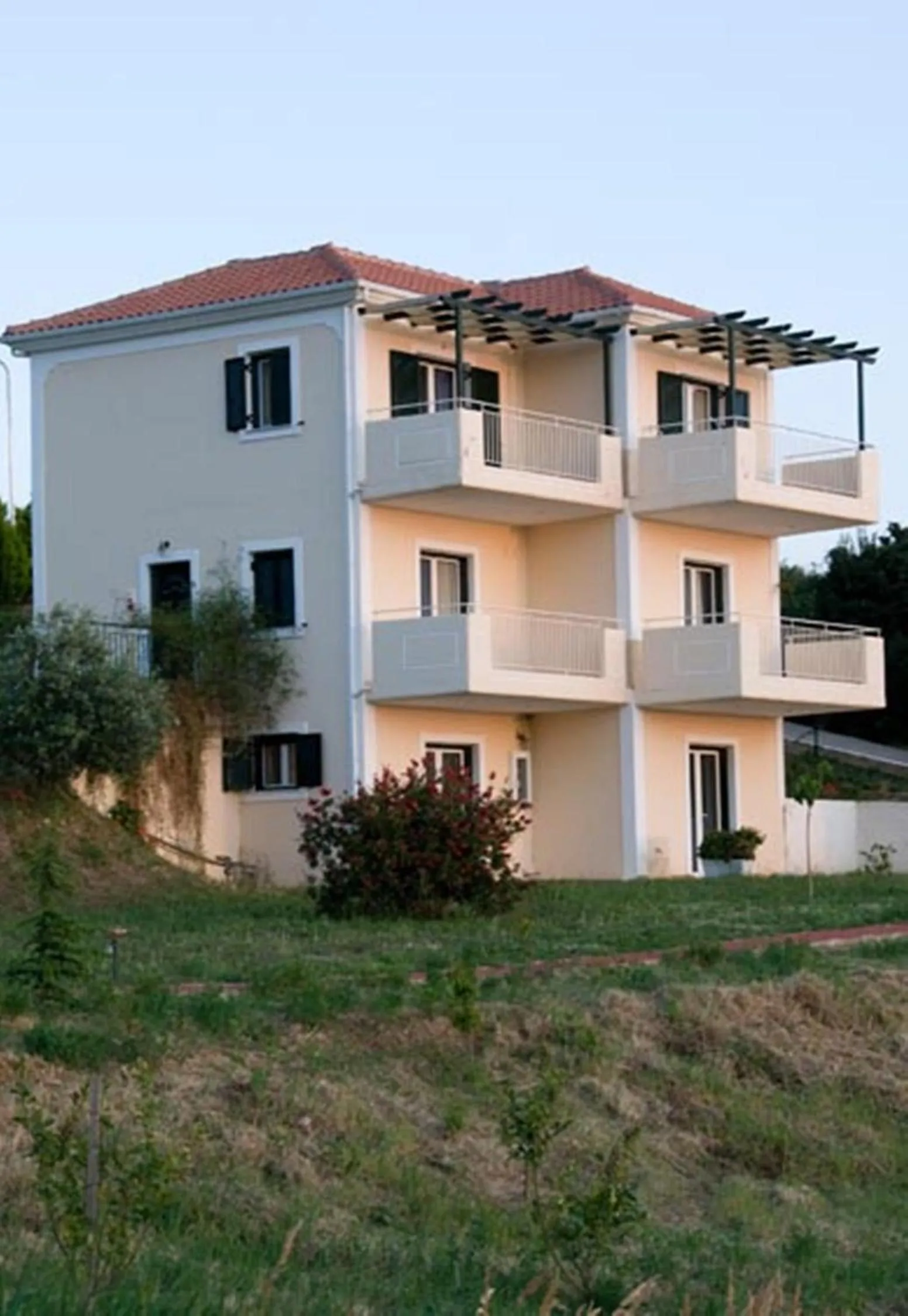 Emilios Villas