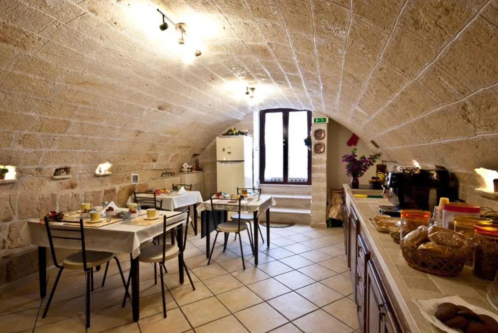 Kitchen or kitchenette in B&B Casa Cimino - Monopoli - Puglia