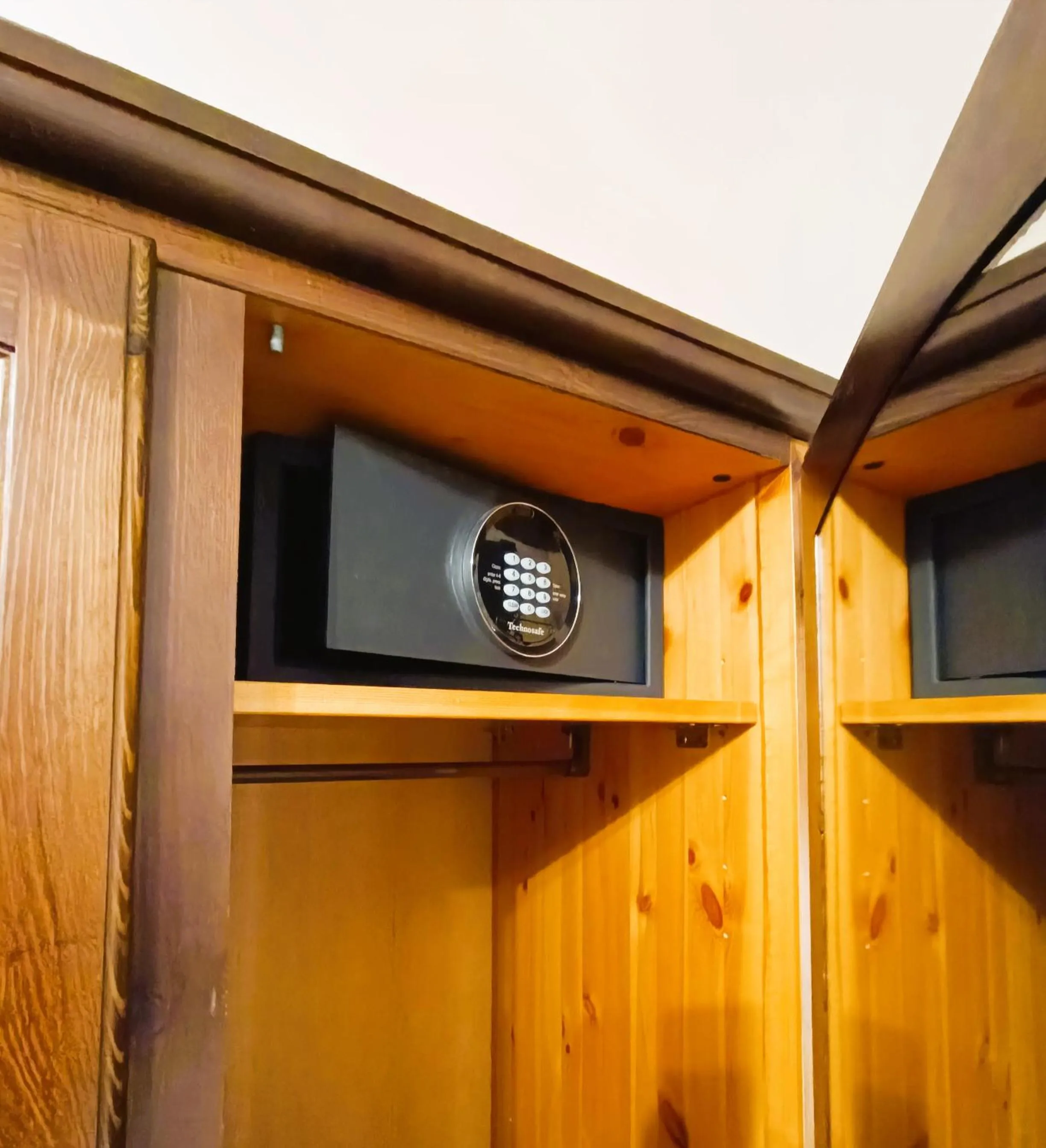 safe in B&B Casa Cimino - Monopoli - Puglia