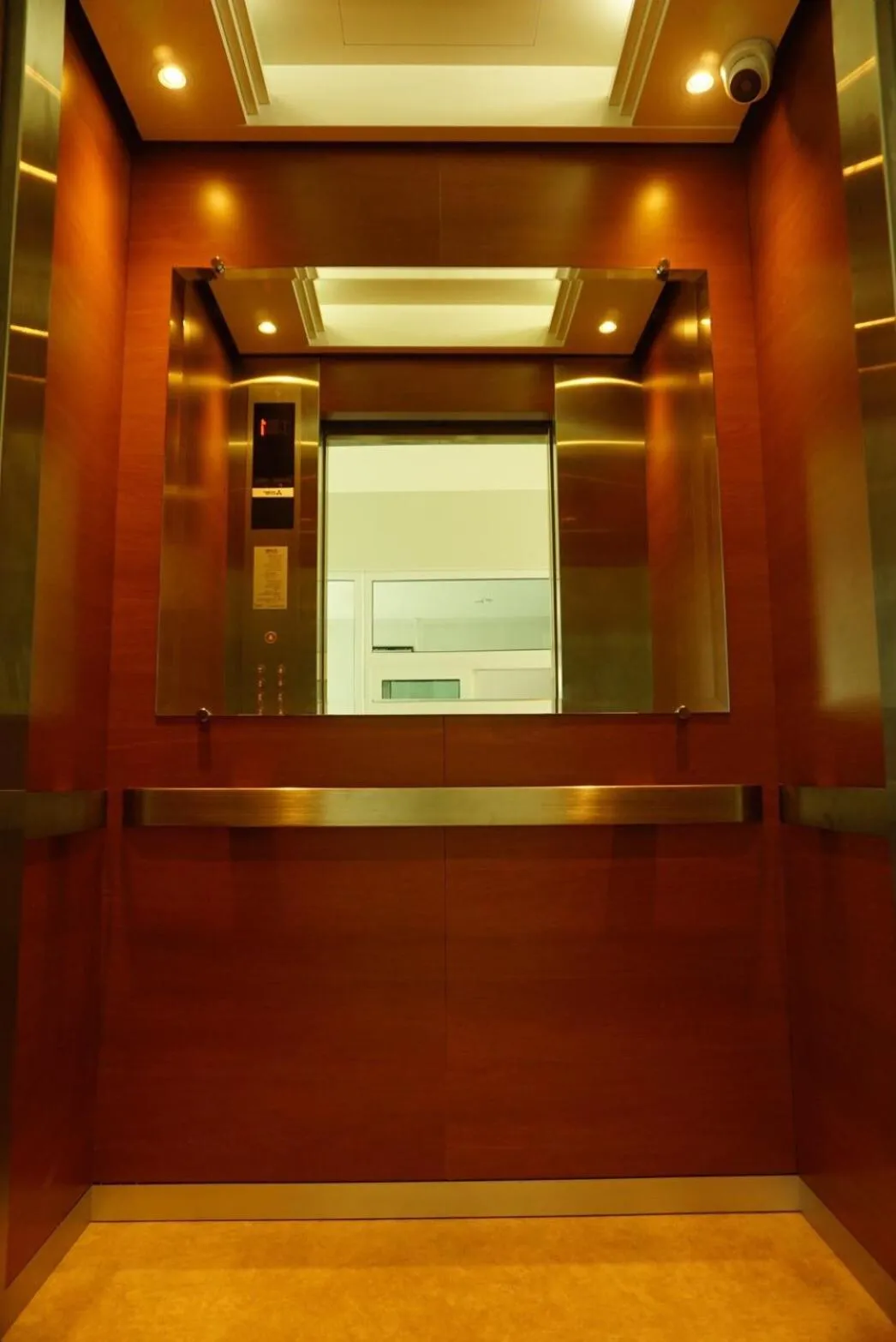 elevator in JVAPLACE