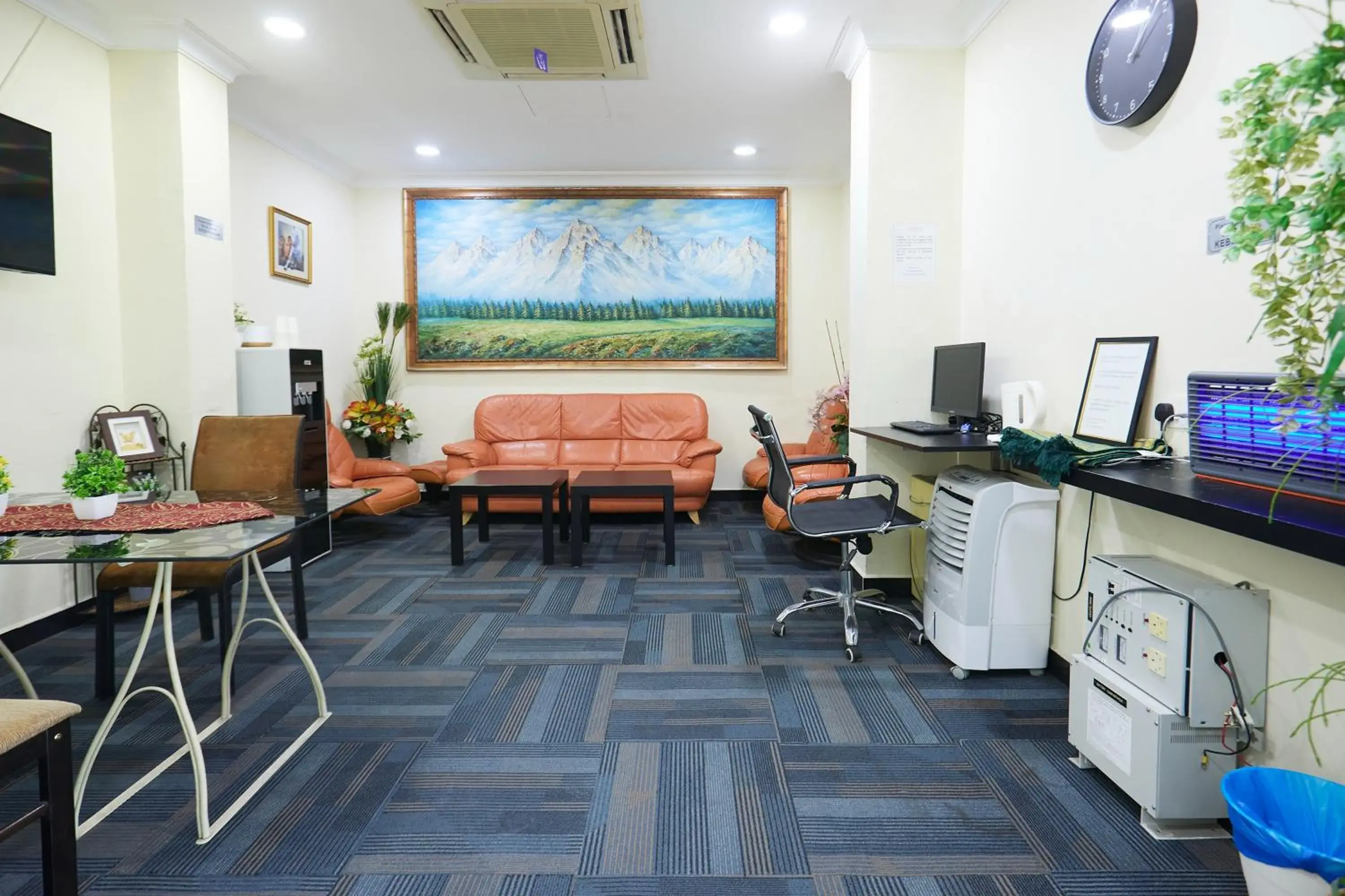 Property building in Hotel Sunjoy9 OKR Property building in Hotel Sunjoy9 OKR