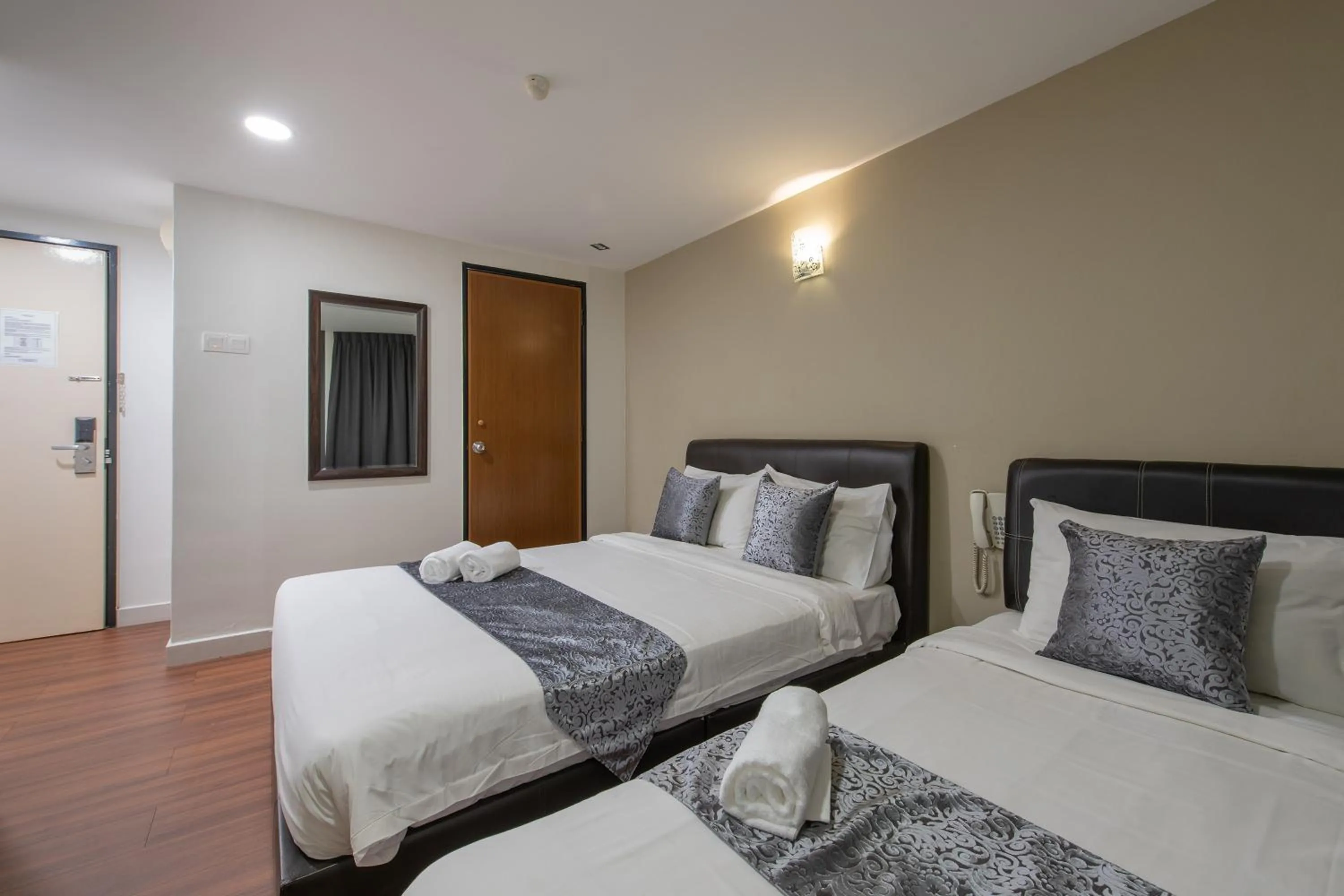 Family-3 Suite in Hotel Sunjoy9 OKR