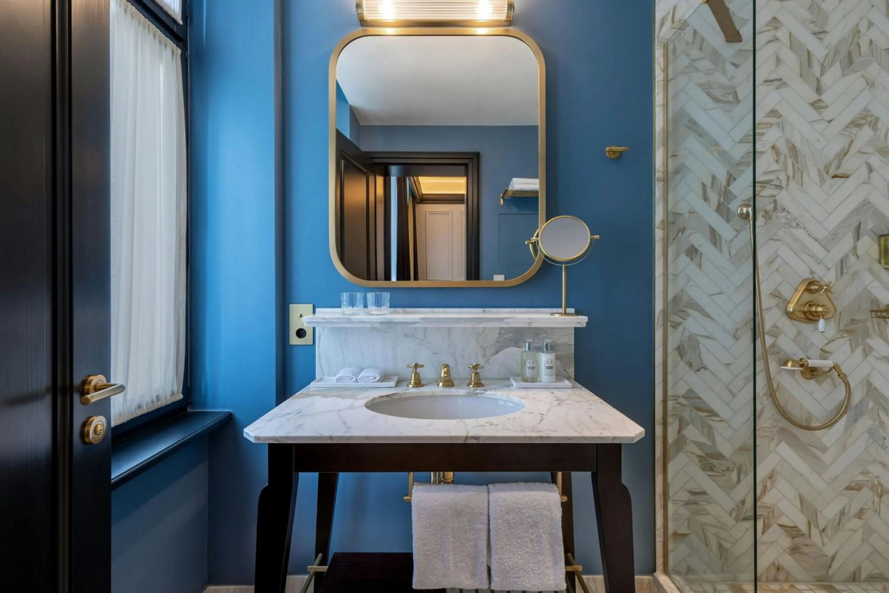 Bathroom in LUME Boutique Hotel, Autograph Collection