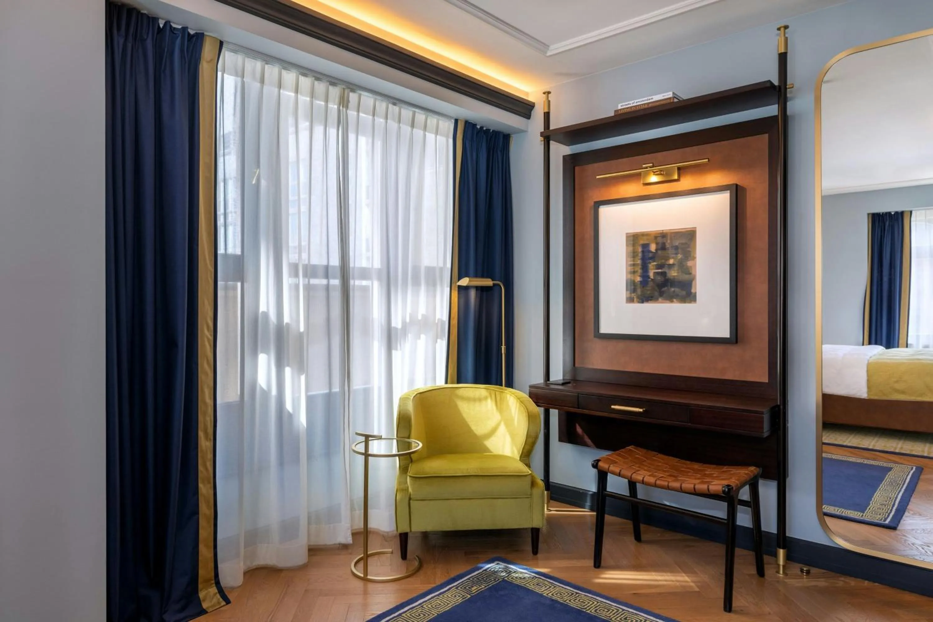 Photo of the whole room, Bed in LUME Boutique Hotel, Autograph Collection