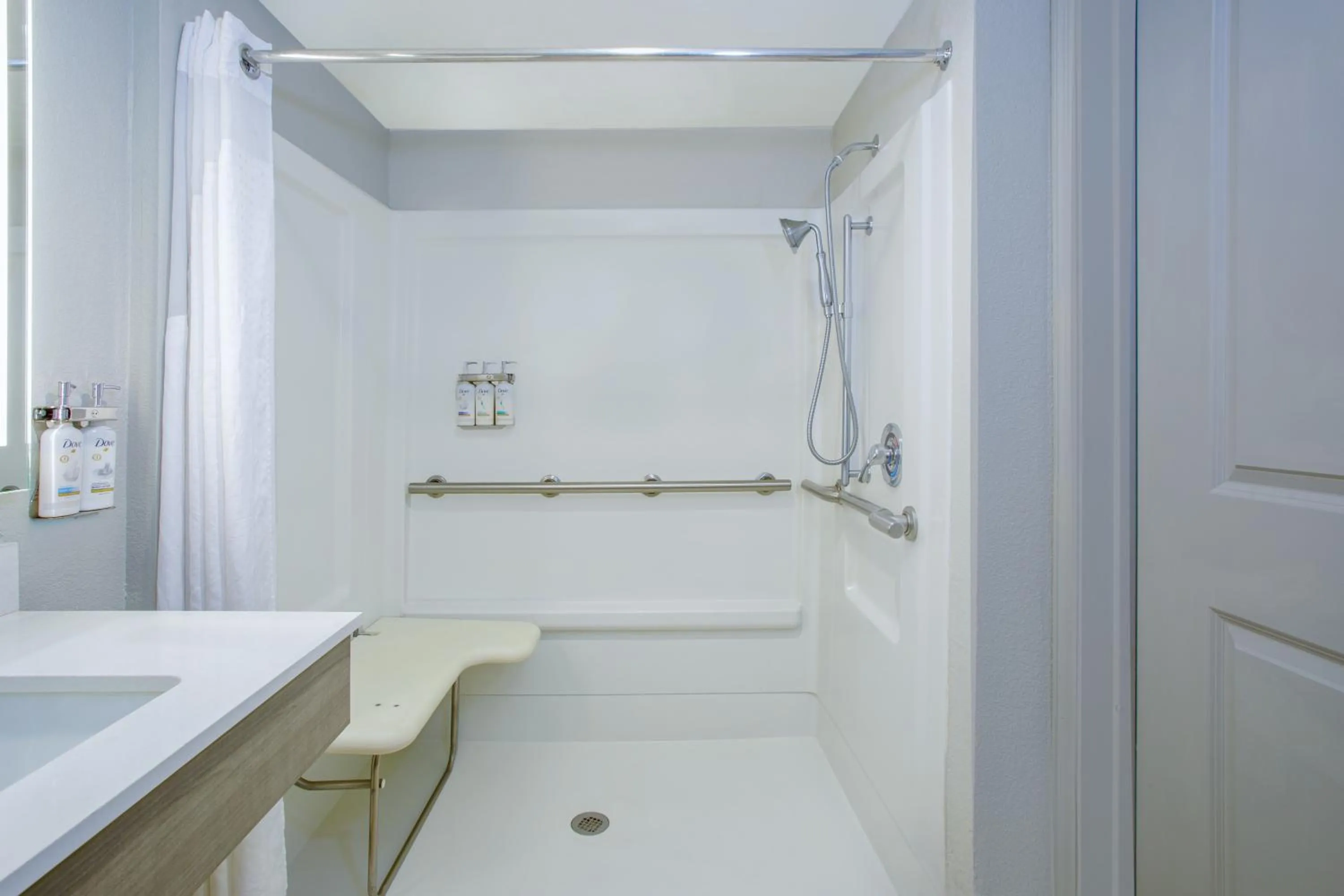 Bathroom in Holiday Inn Express & Suites Oceanfront Daytona Beach Shores by IHG