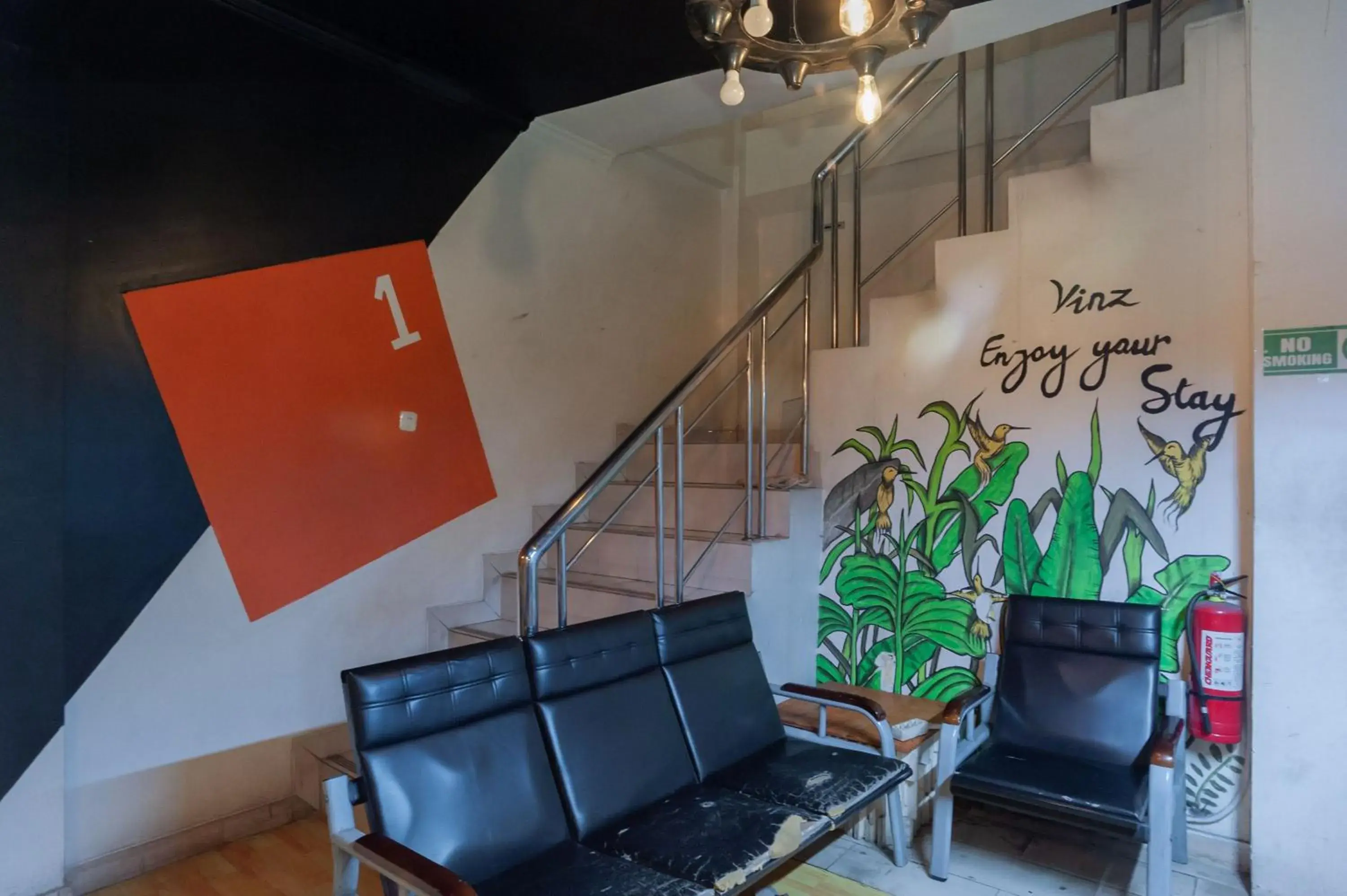 Living room in RedDoorz Plus @ Kemayoran Living room in RedDoorz Plus @ Kemayoran