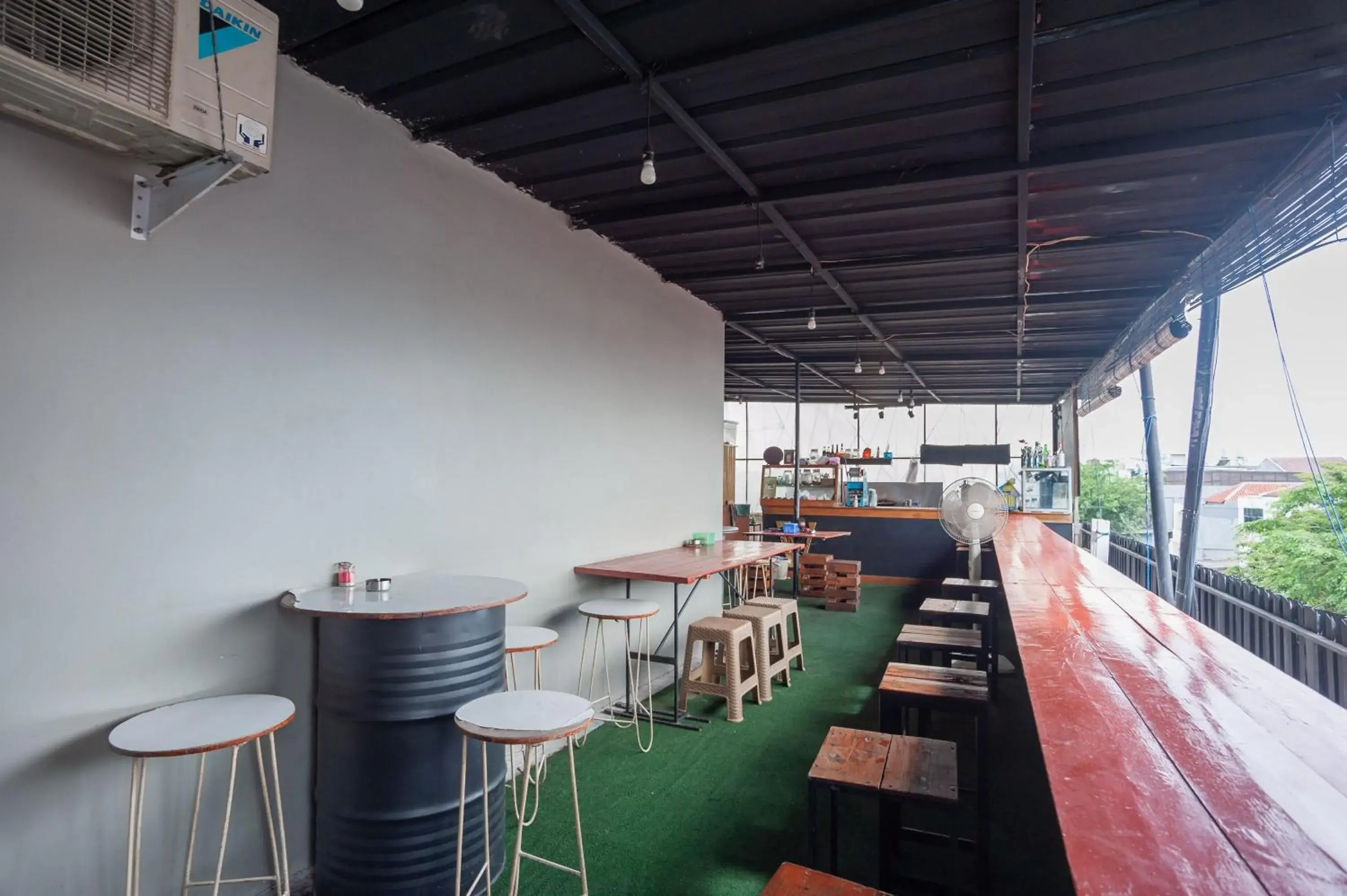 Restaurant/places to eat in RedDoorz Plus @ Kemayoran Restaurant/places to eat in RedDoorz Plus @ Kemayoran