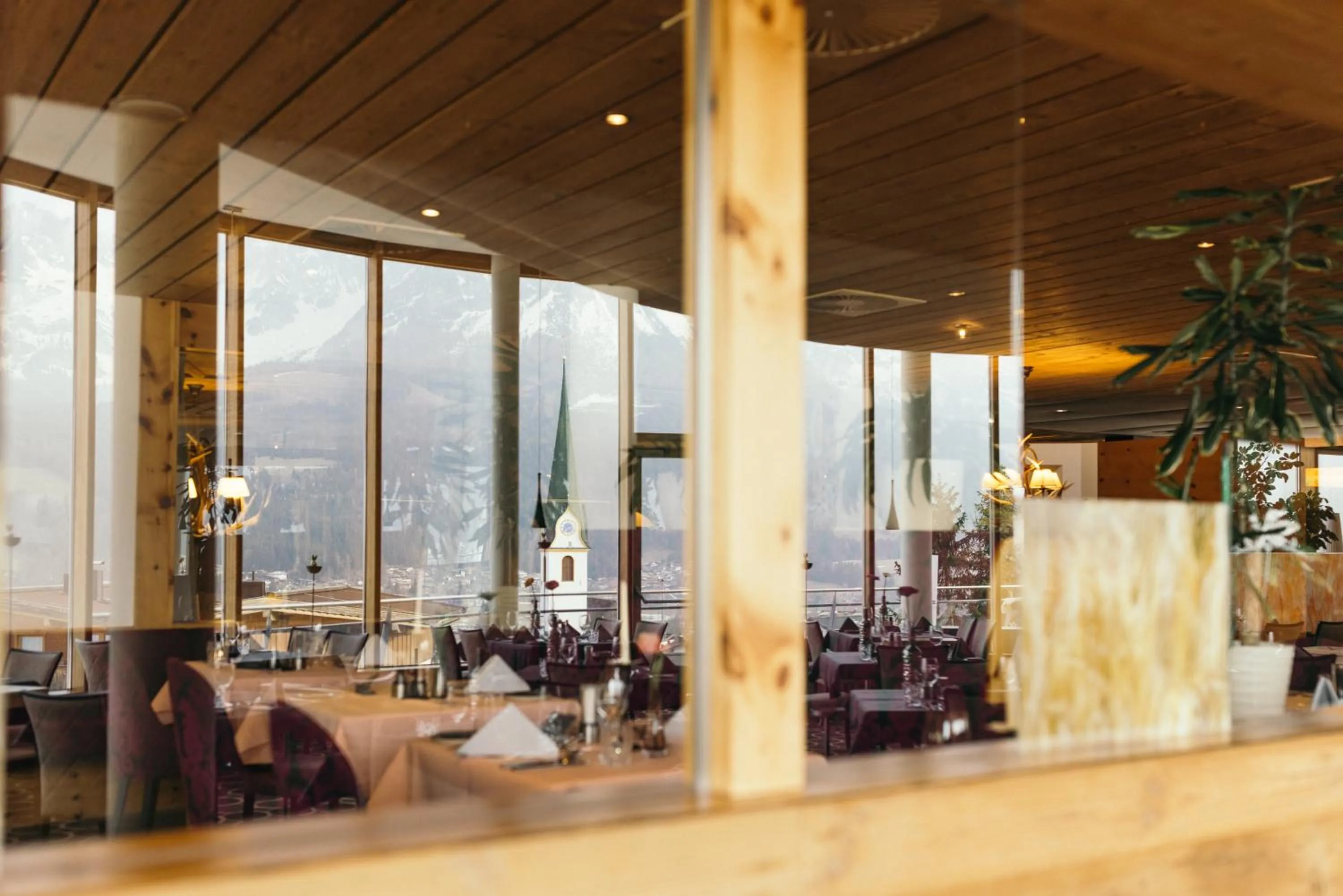 Restaurant/places to eat in Das Kaiserblick 4 Sterne Superior