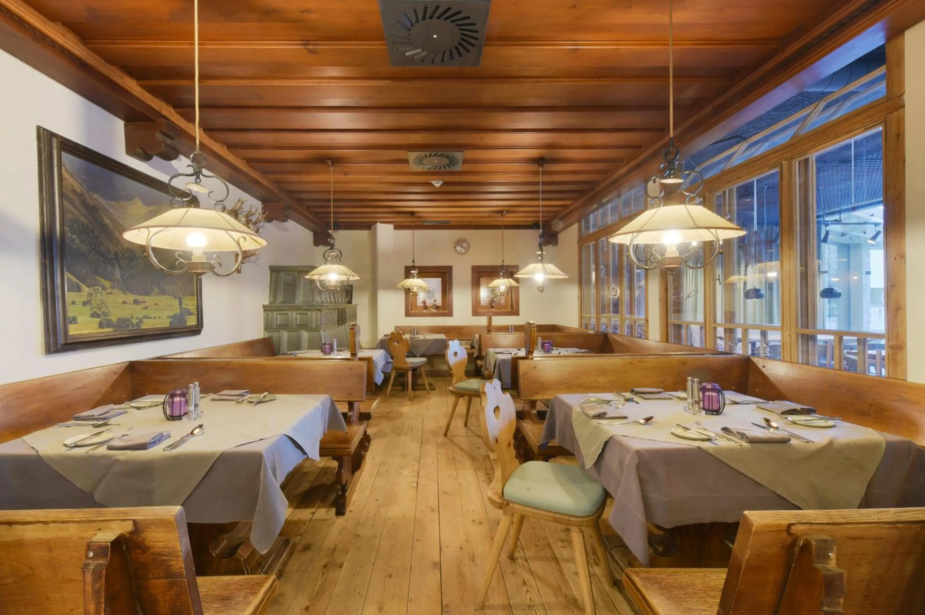 Restaurant/places to eat in Venediger Lodge