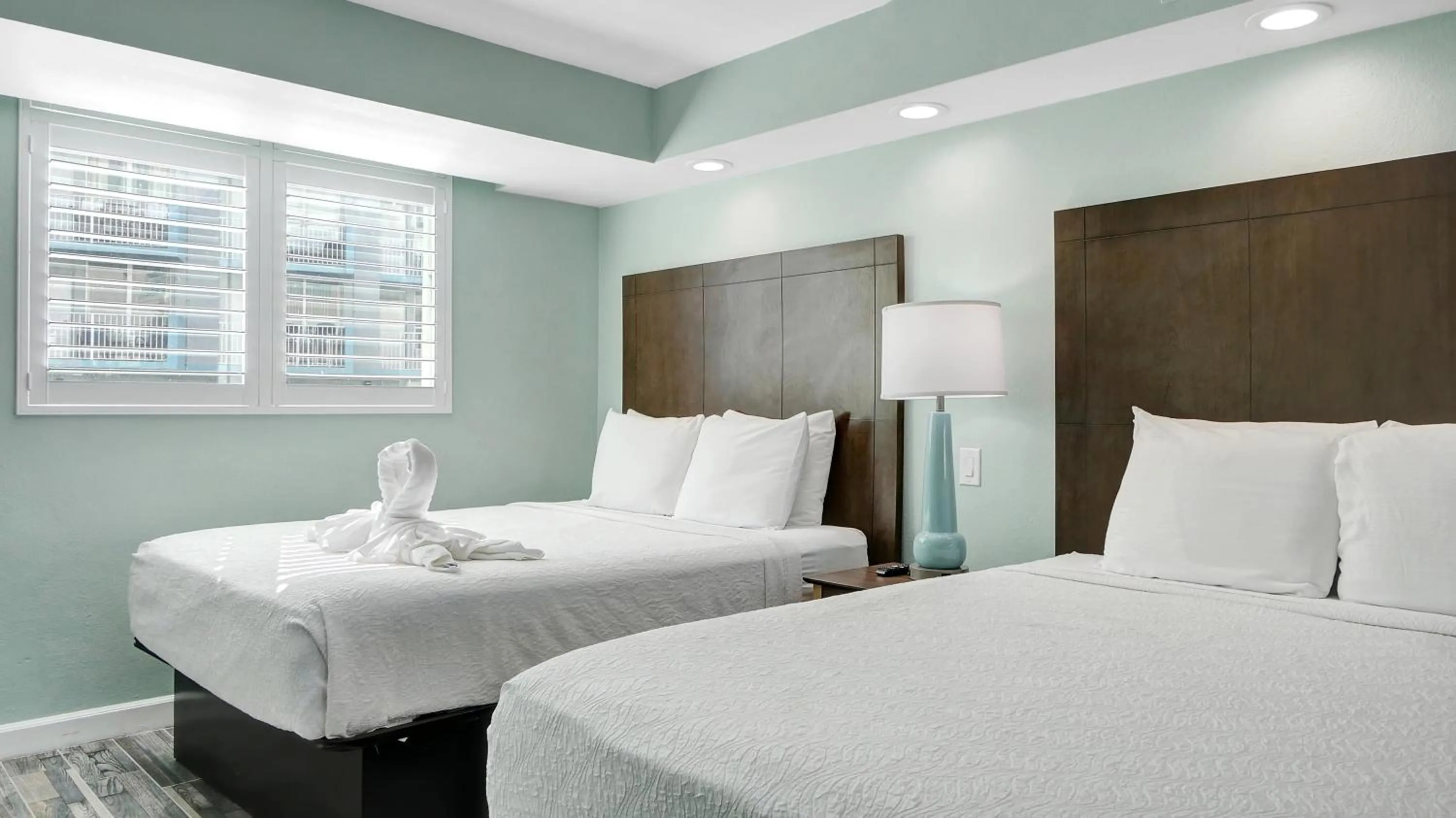 Bedroom, Bed in Boardwalk Inn and Suites