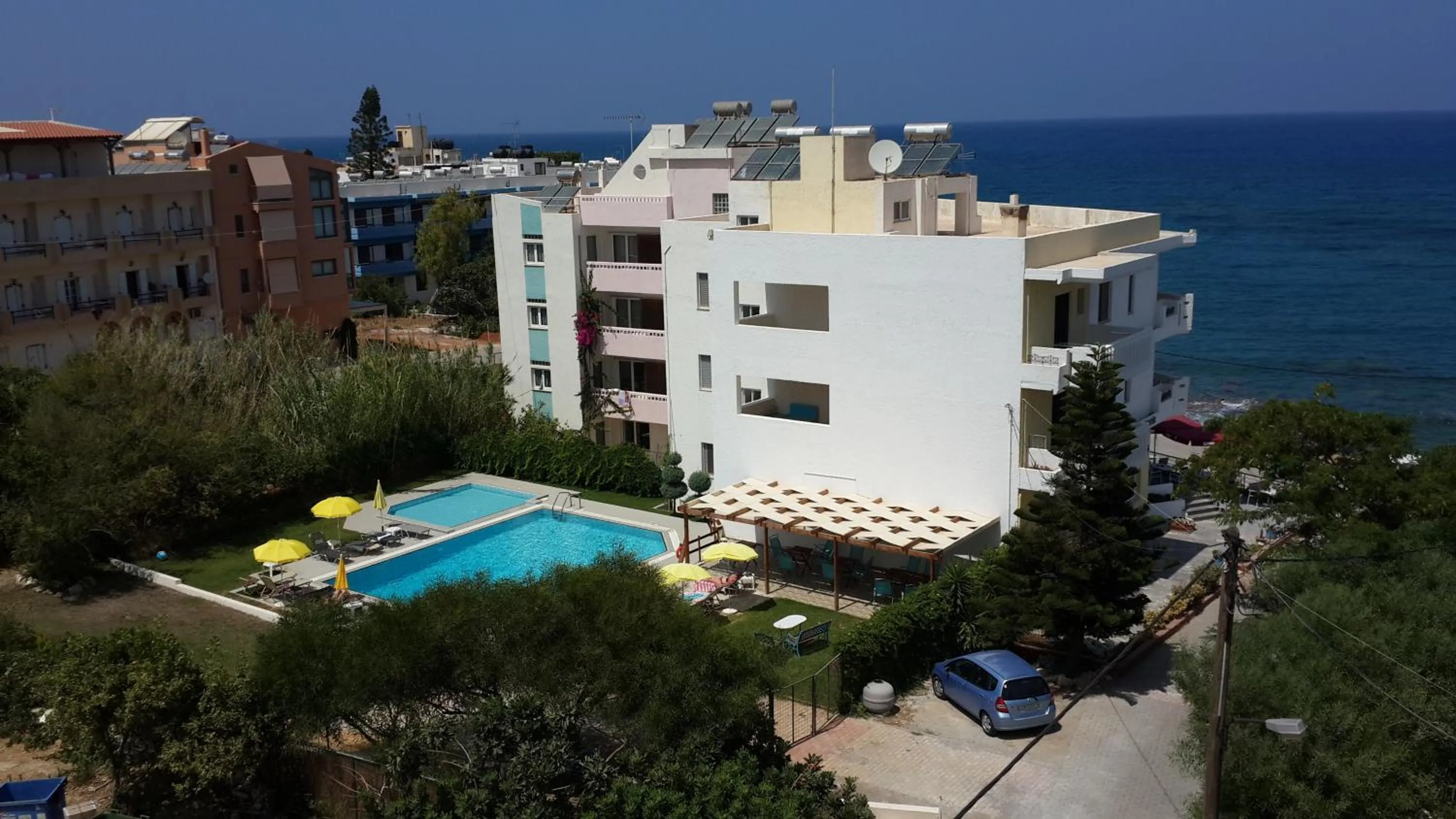 Property building in Arlen Beach Hotel